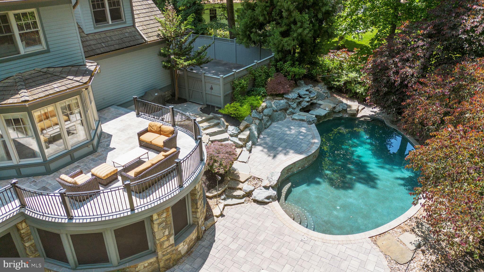 MERRY GO ROUND FARM - Residential