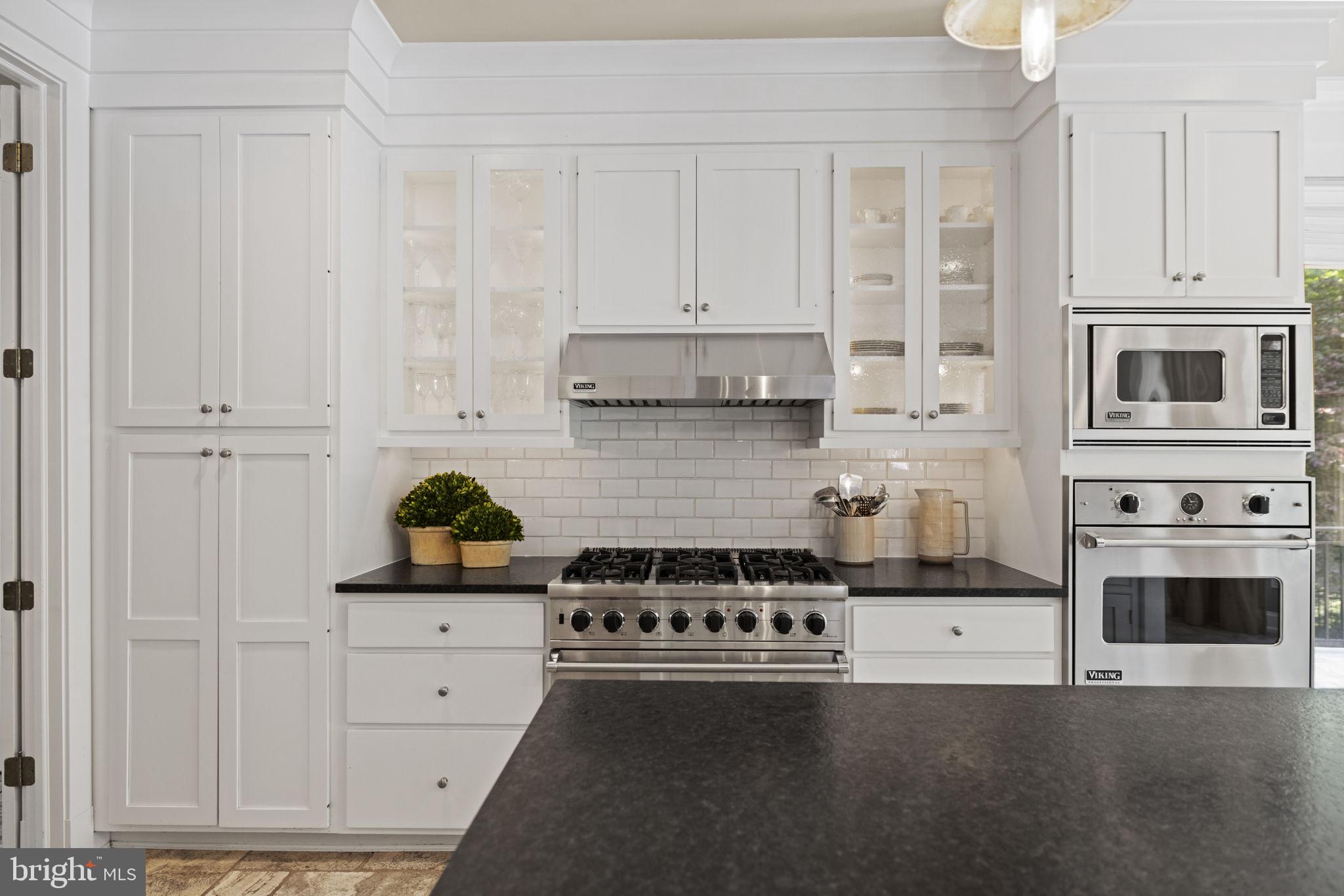 MERRY GO ROUND FARM - Residential