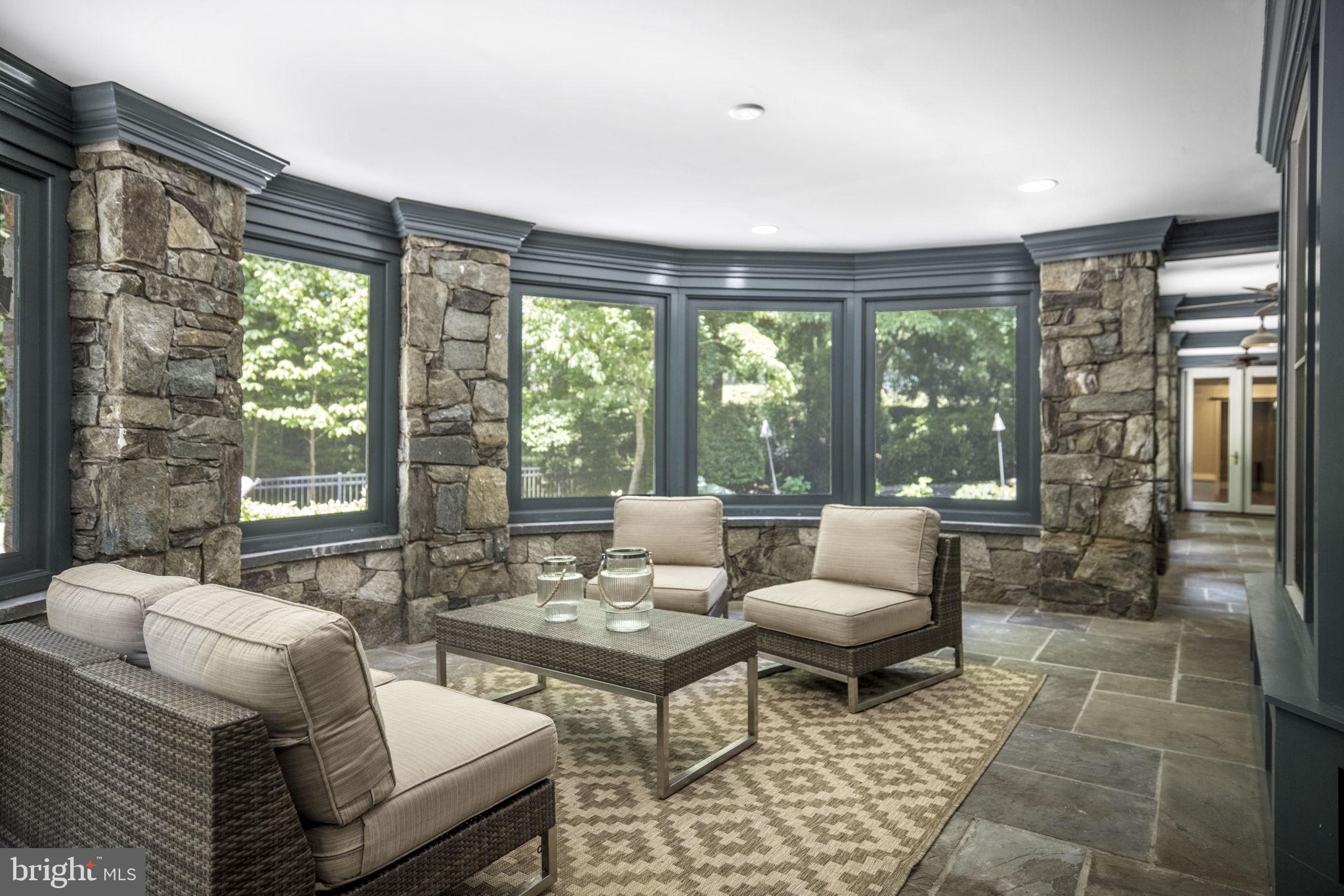 MERRY GO ROUND FARM - Residential