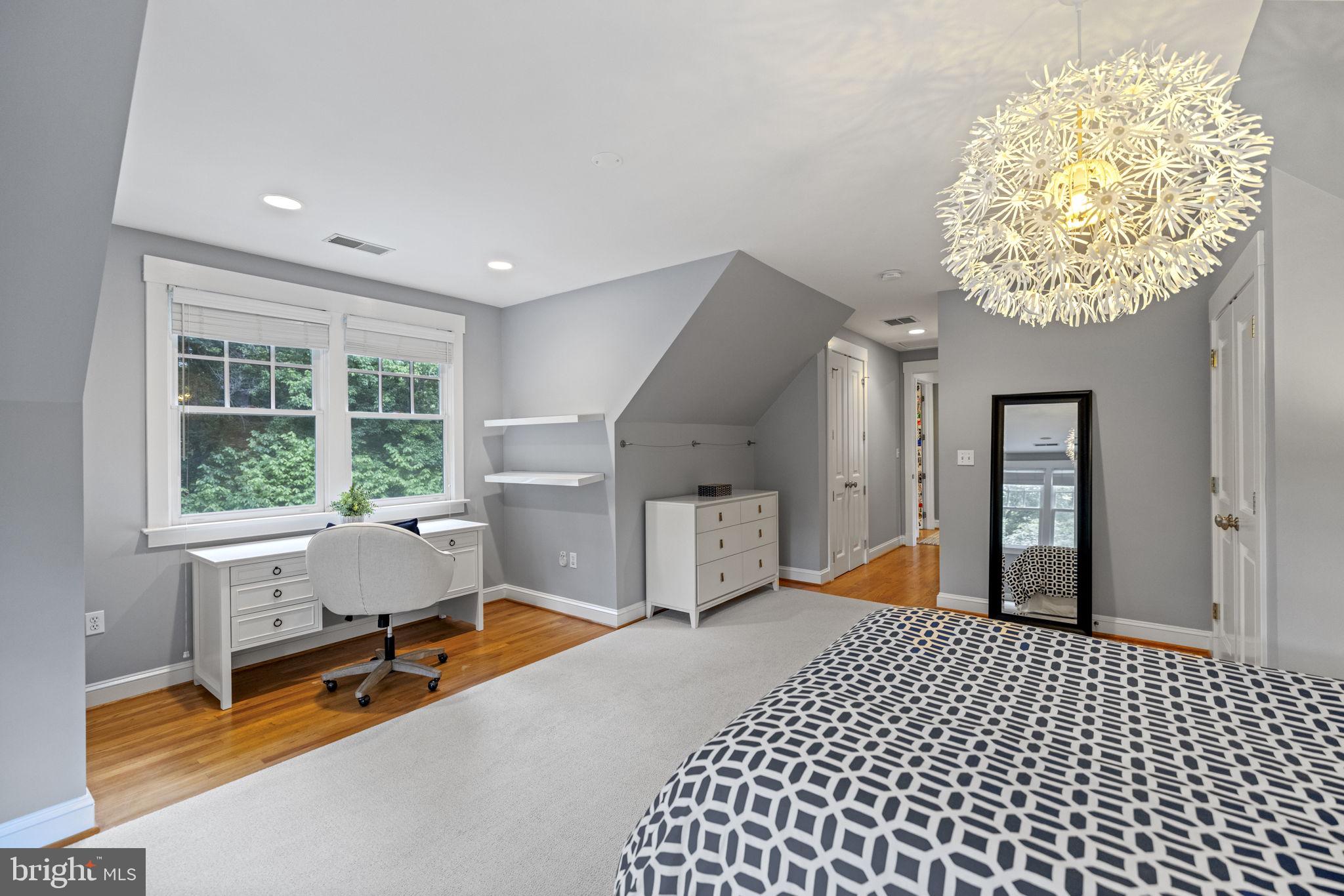 MERRY GO ROUND FARM - Residential