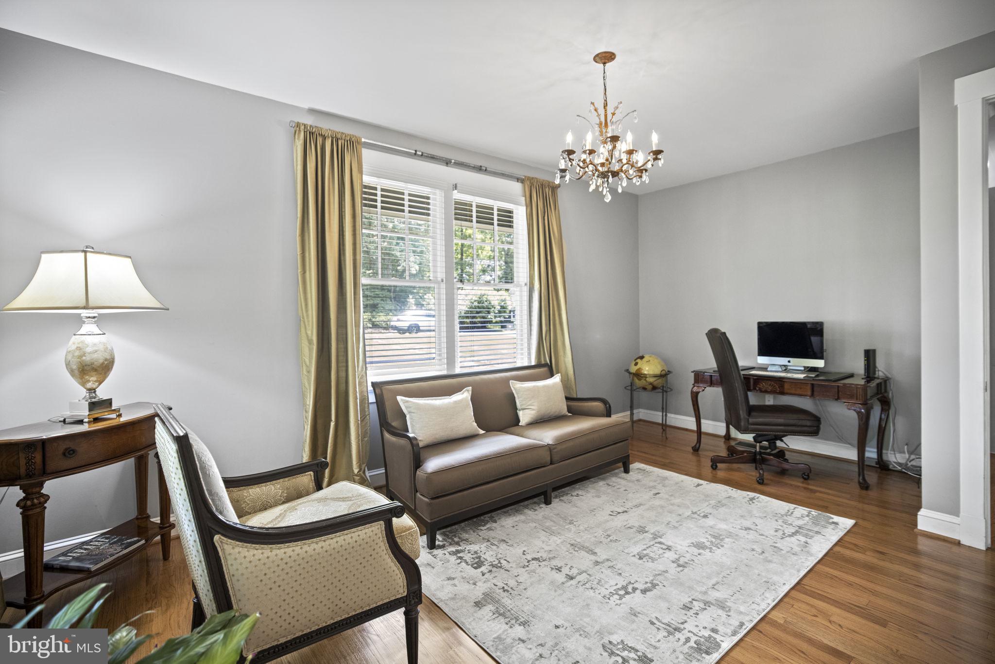 MERRY GO ROUND FARM - Residential