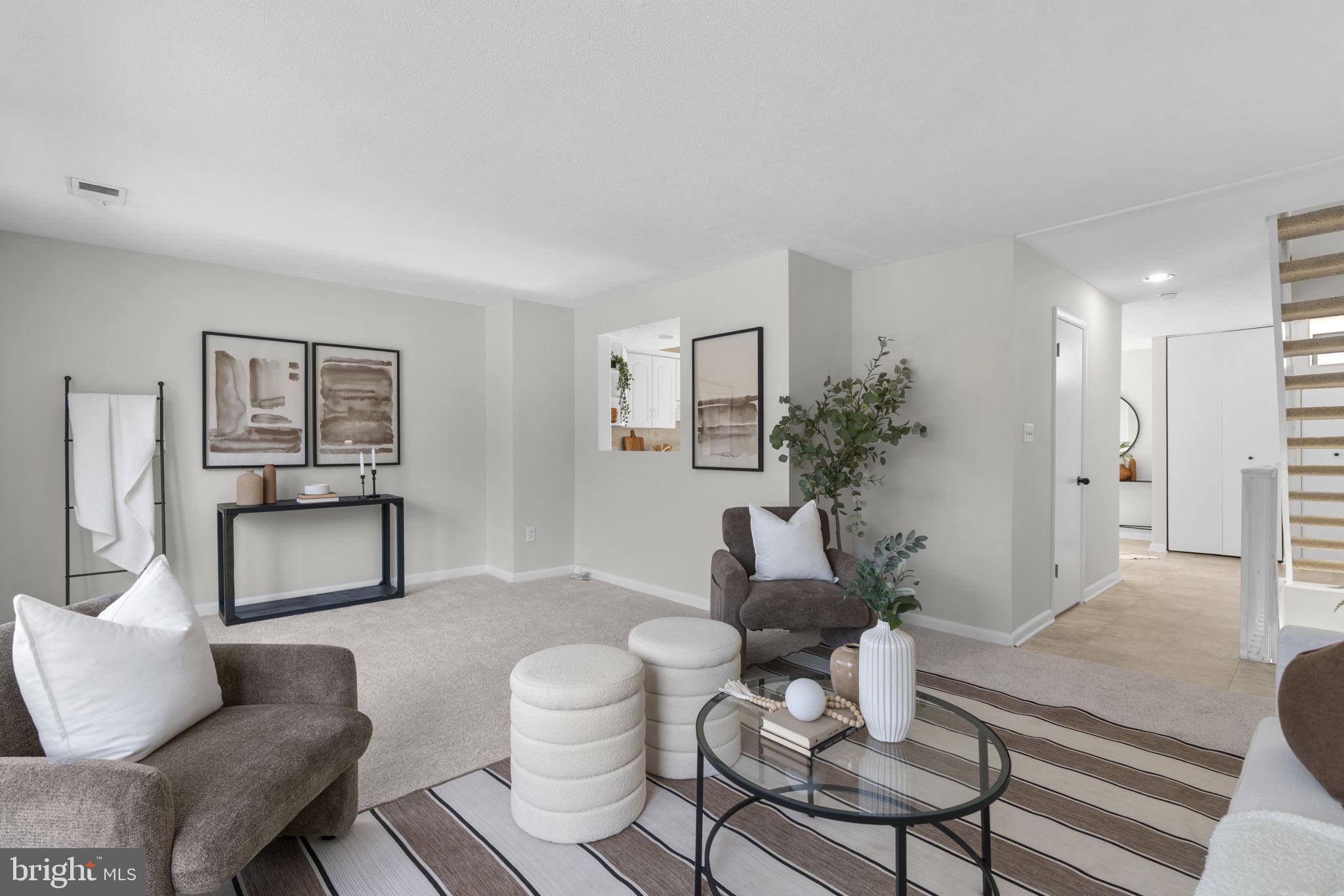 TOWN CENTER - Residential