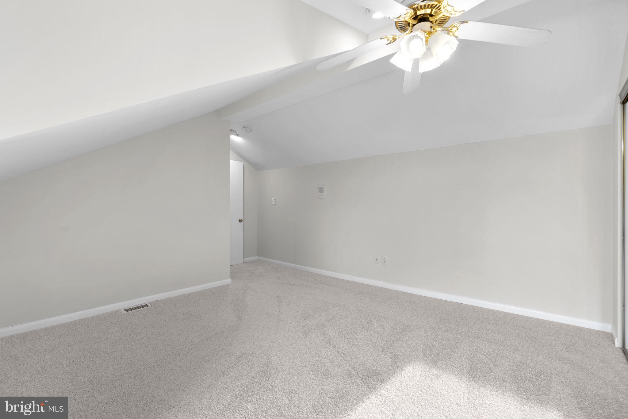 TOWN CENTER - Residential