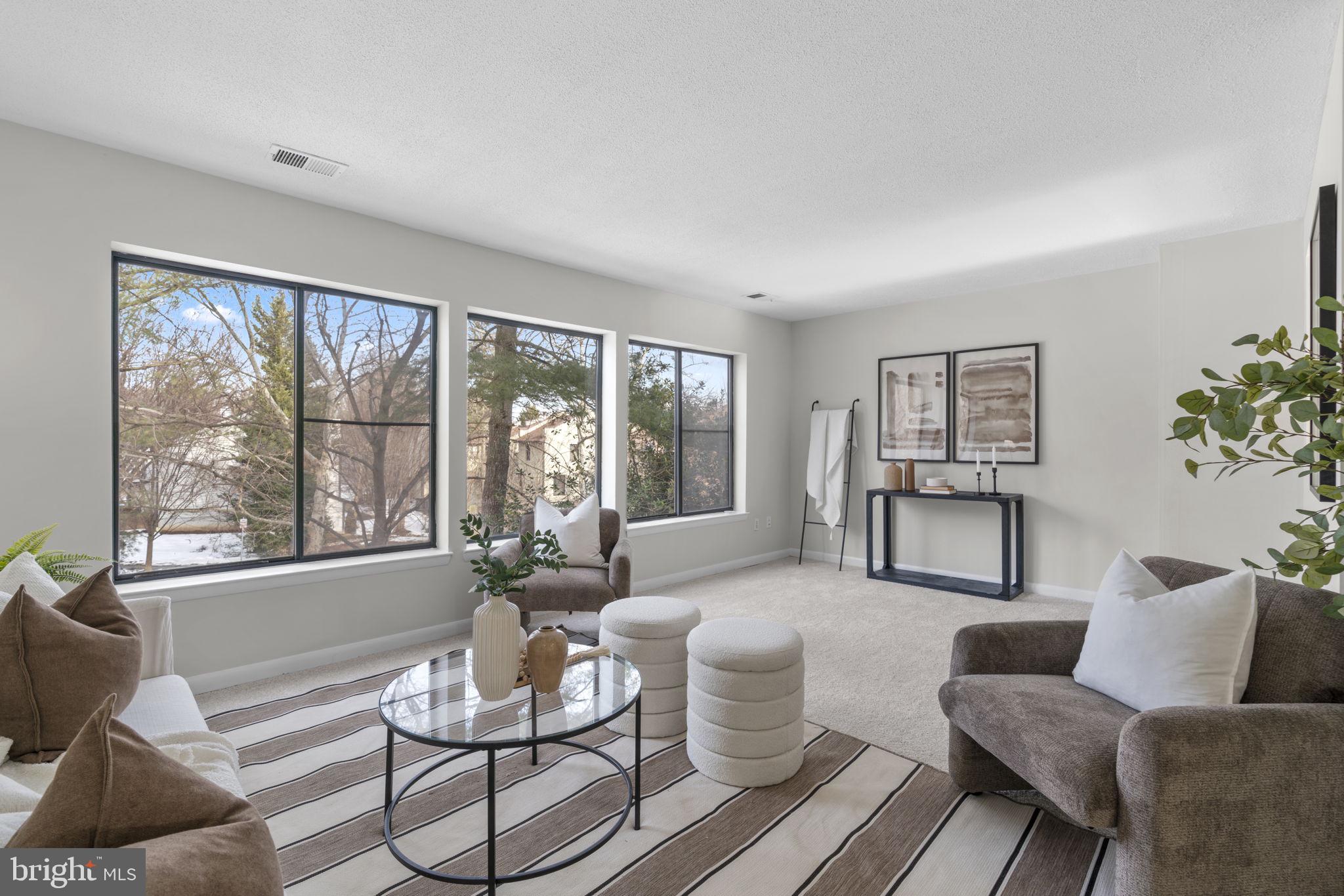 TOWN CENTER - Residential