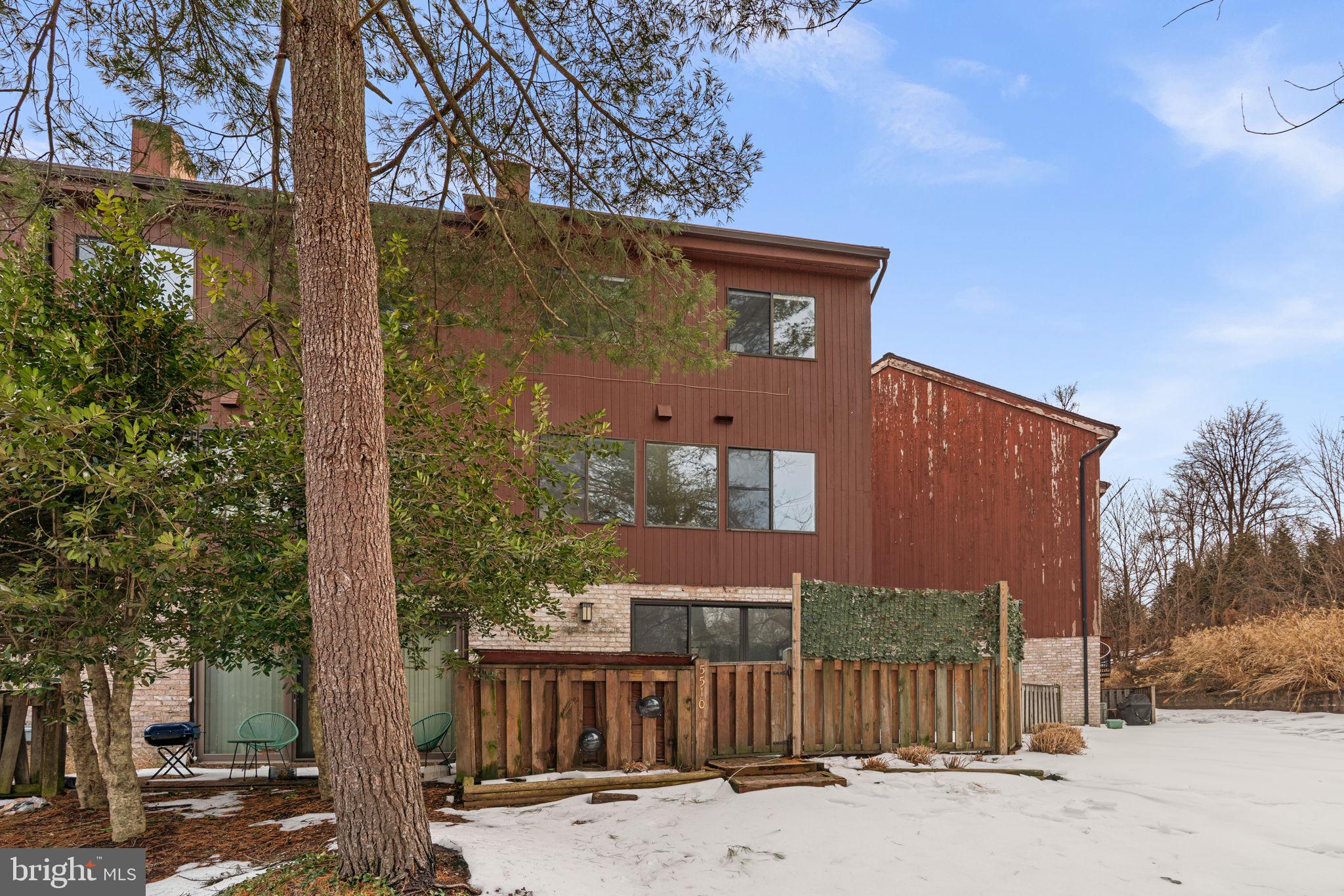 TOWN CENTER - Residential