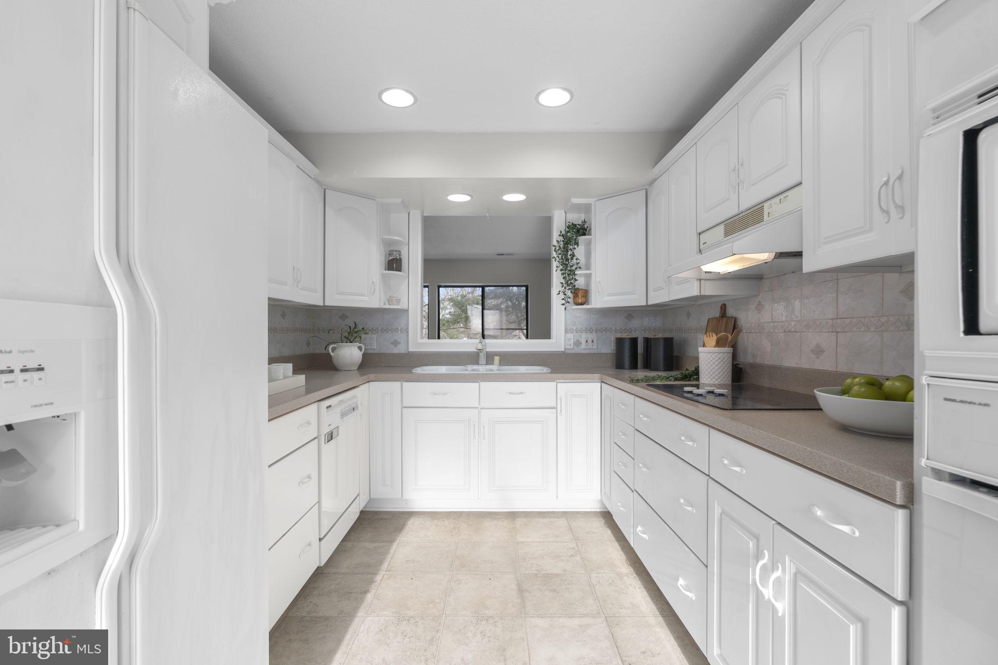 TOWN CENTER - Residential