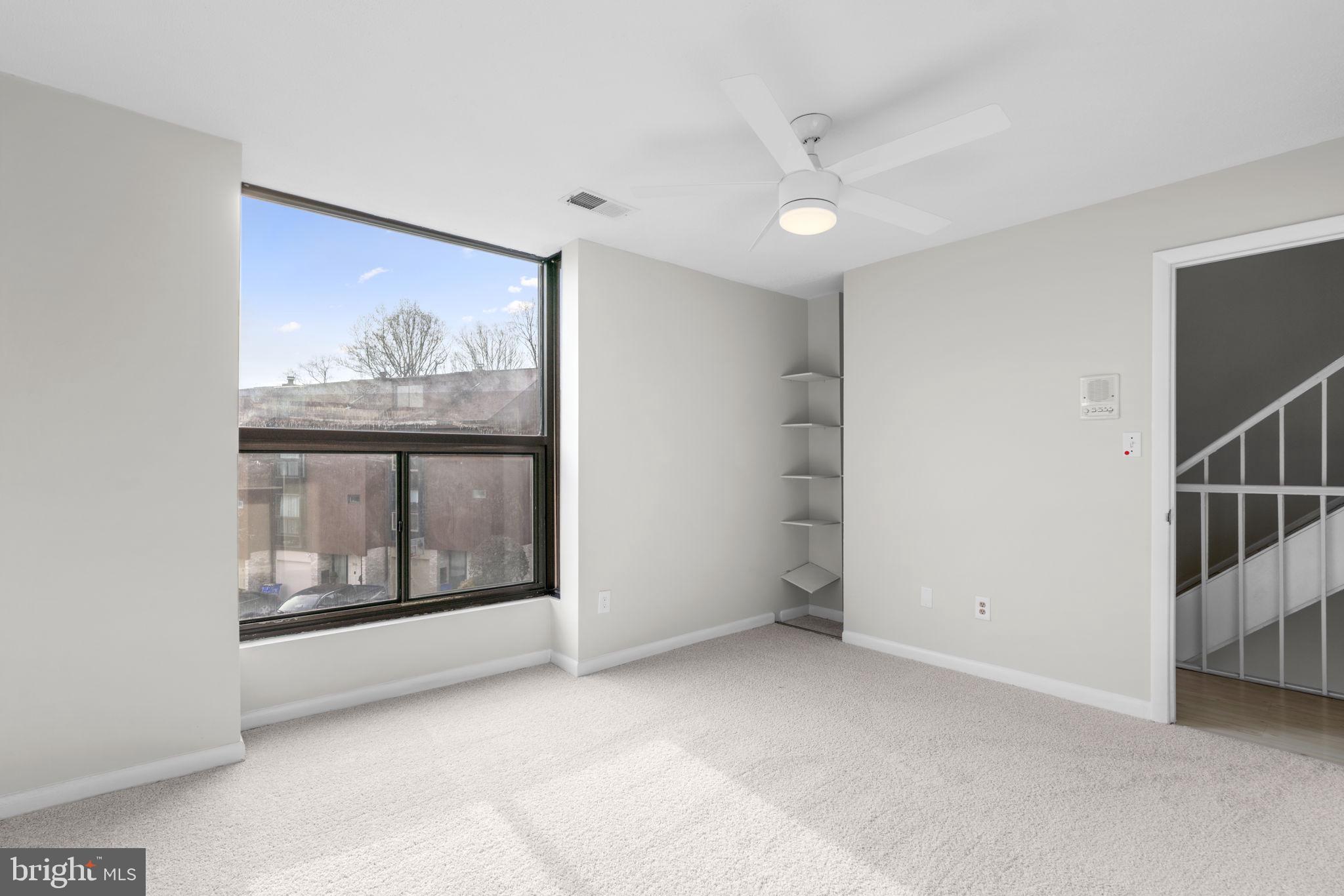 TOWN CENTER - Residential