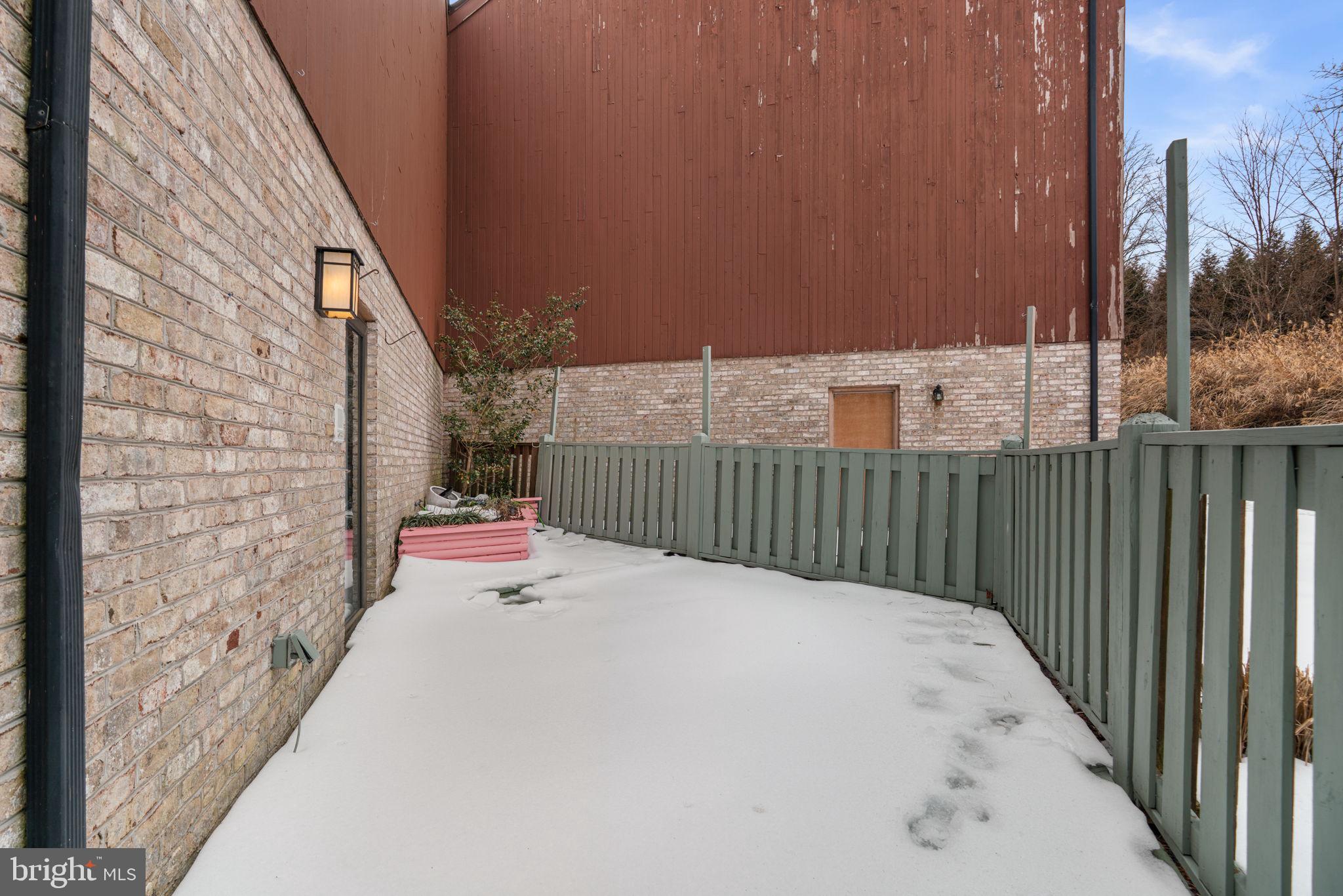 TOWN CENTER - Residential