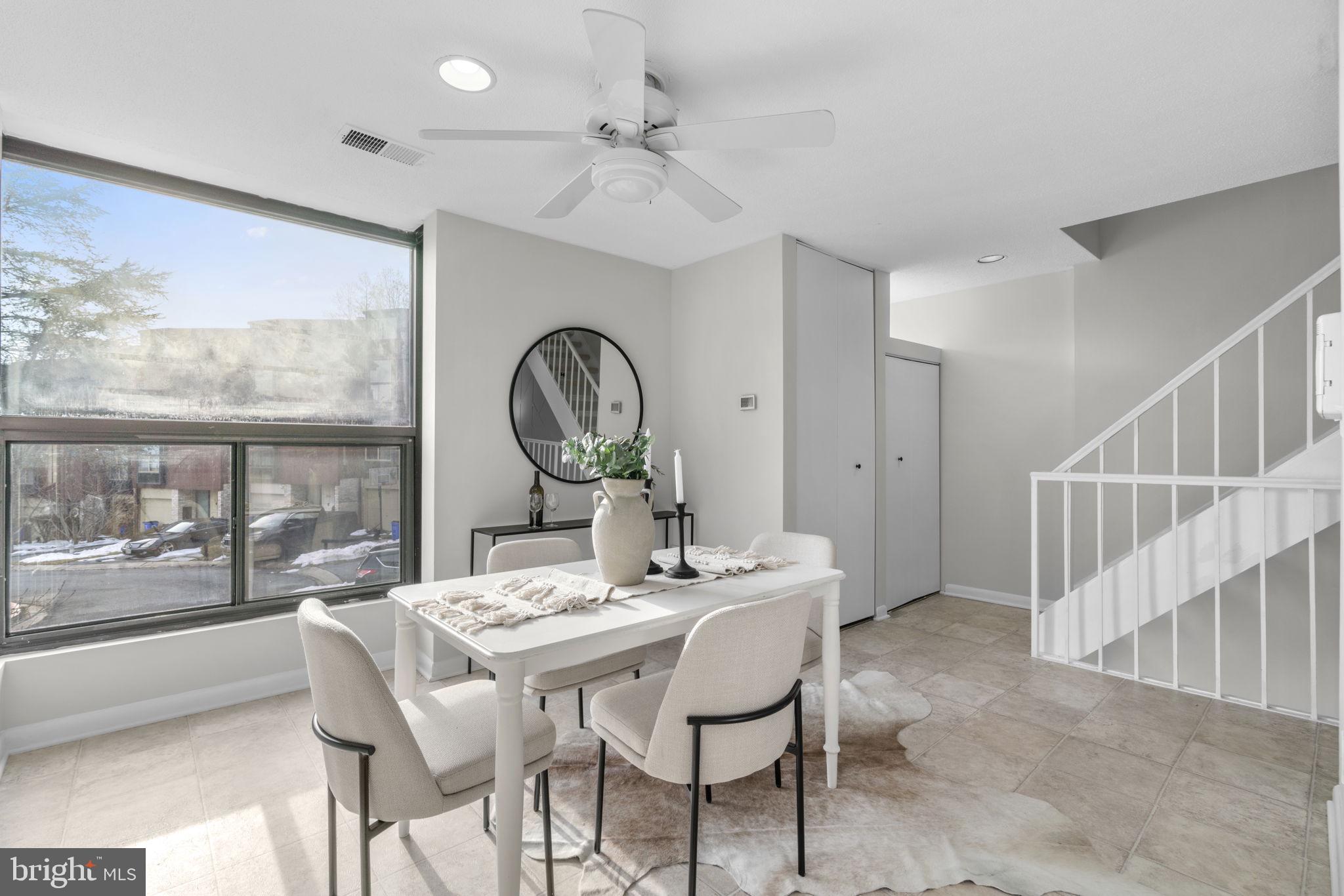 TOWN CENTER - Residential