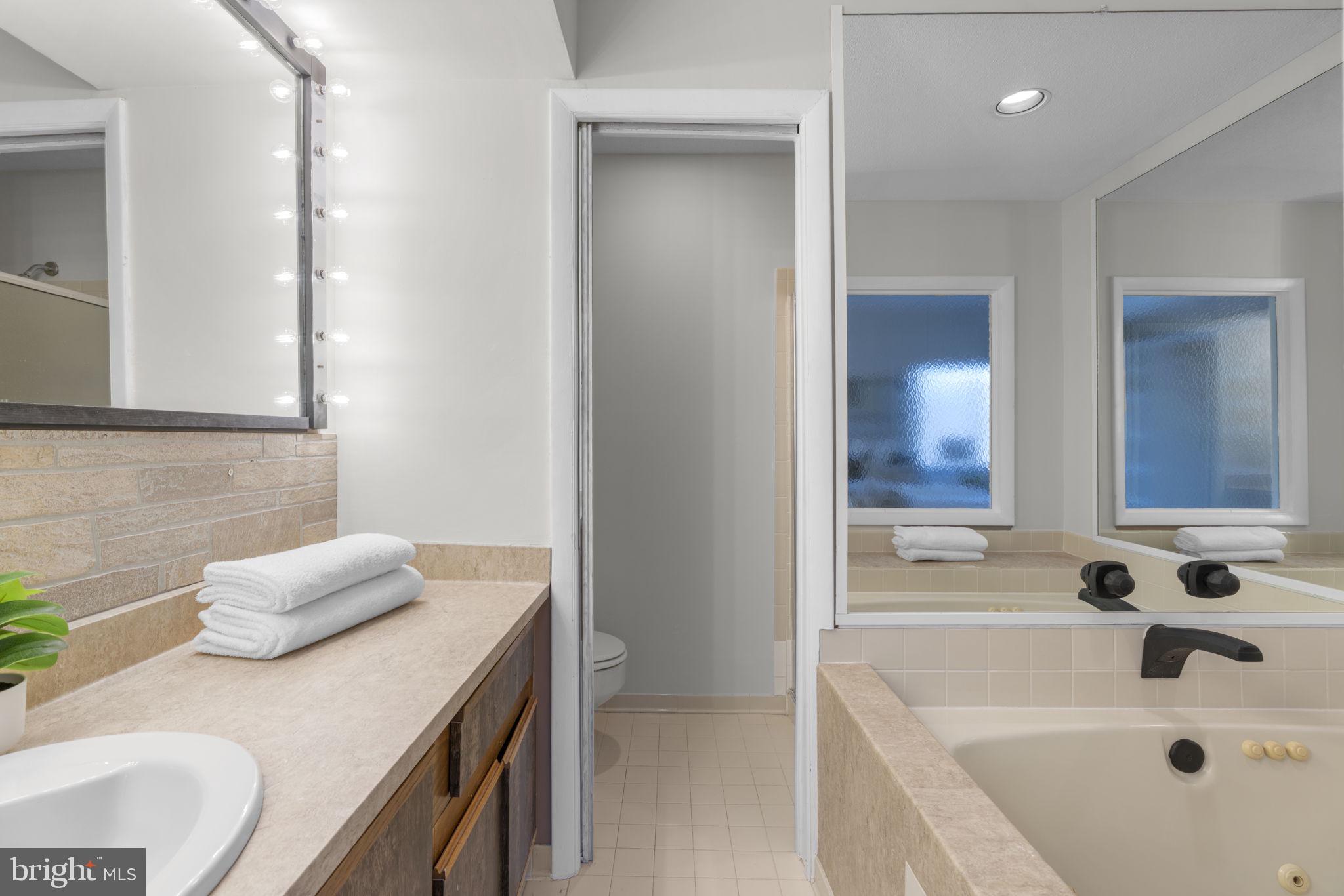 TOWN CENTER - Residential