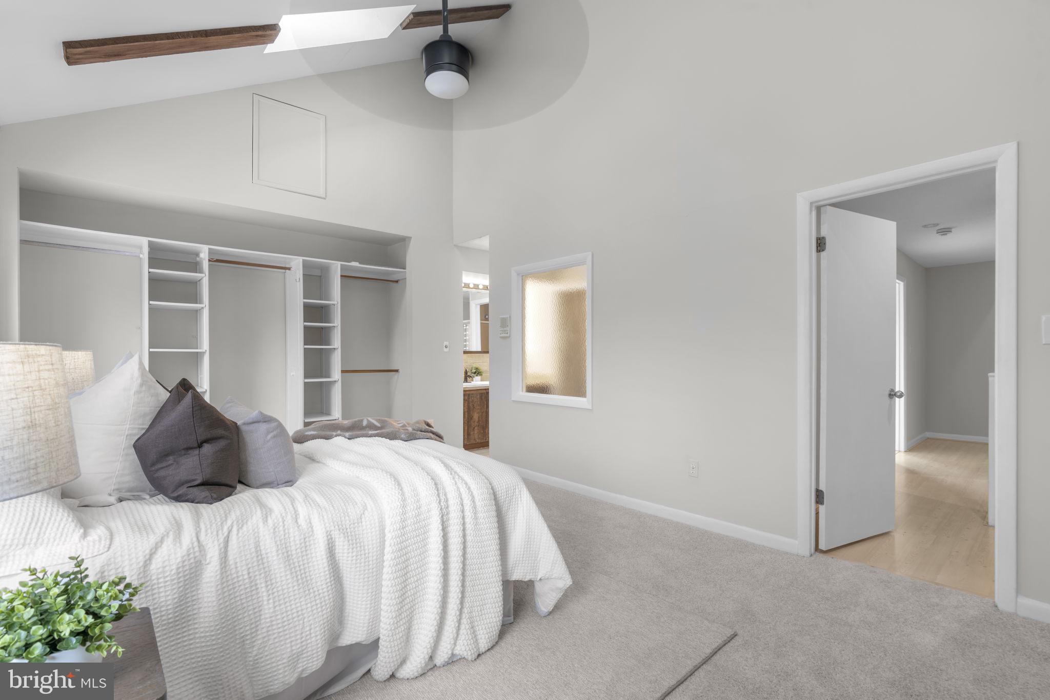 TOWN CENTER - Residential