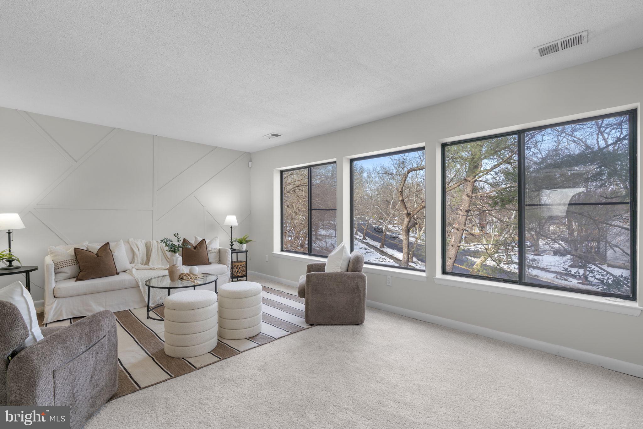 TOWN CENTER - Residential