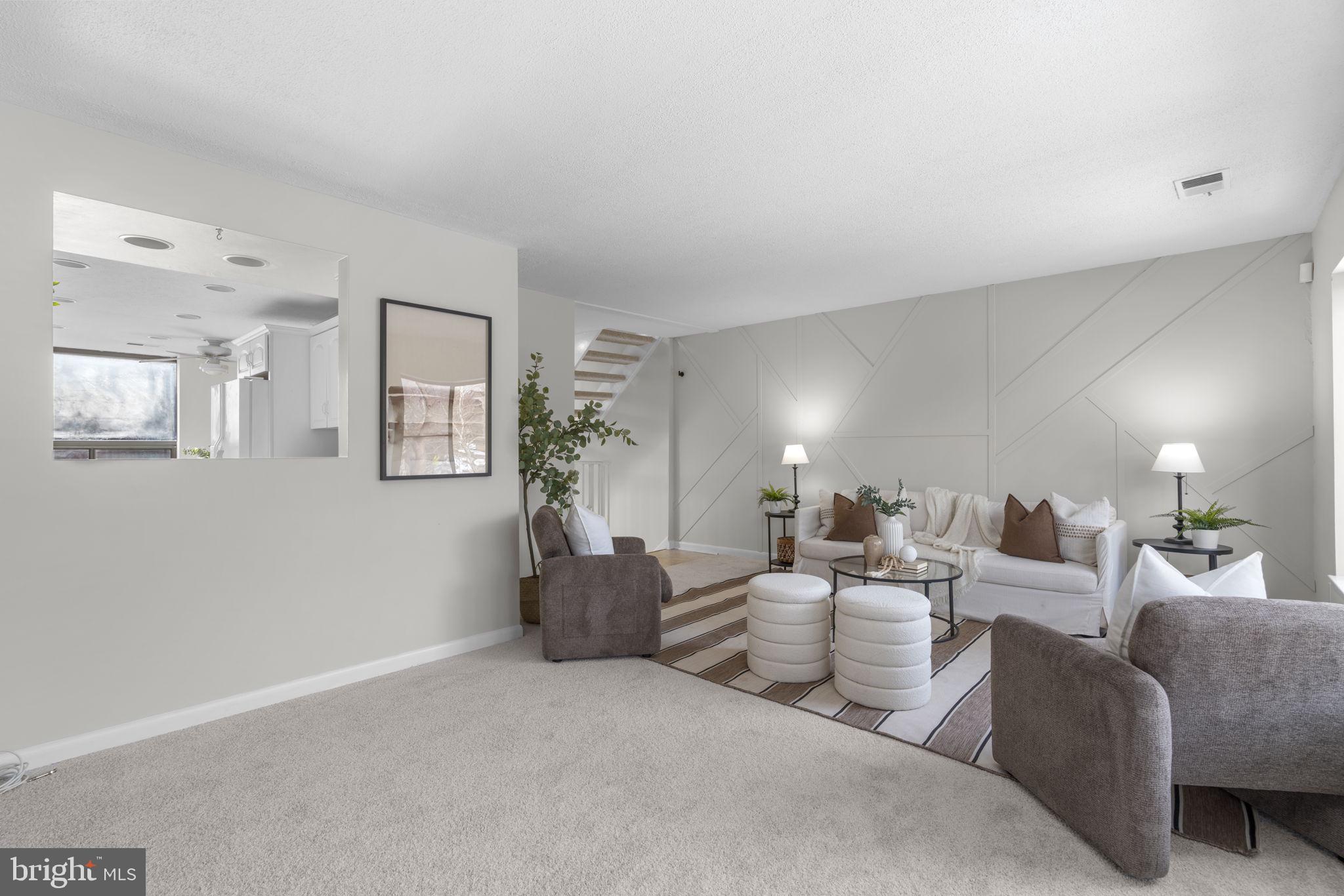 TOWN CENTER - Residential