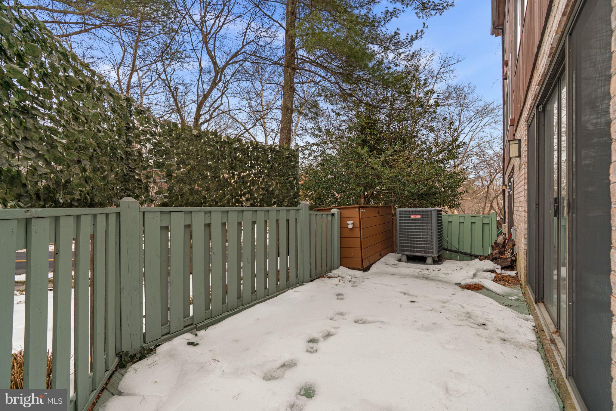 TOWN CENTER - Residential