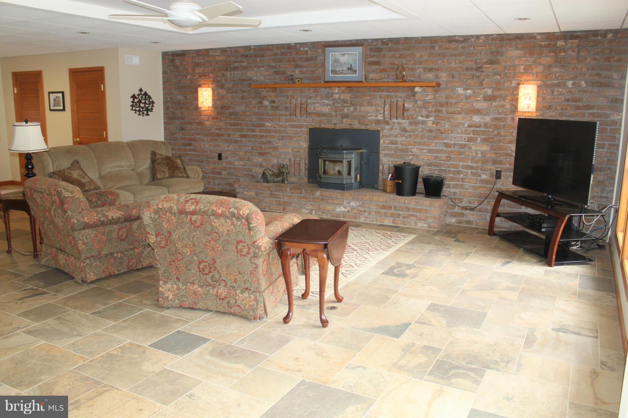 GLADMAR - Residential