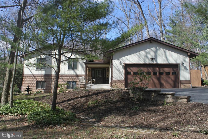 DON'T MISS THIS GORGEOUS HOME!! IMMACULATE 4 LEVEL SPLIT W/3 BR & 3 FULL BATHS ON A .76 ACRE LOT.  OFFERED IS A LG FOYER * REMODELED EAT-IN KITCHEN W/CORIAN COUNTERS, CHERRY CABINETS, CERAMIC TILE & MORE * LG LR * DR W/FRENCH DOOR TO PATIO * HARDWOOD FLOORS * LG MASTER BR W/MSTR BATH & PORCH.  THE LOWER LEVEL OFFERS A LG FAM RM W/PELLET STOVE INSERT, FULL BA & WALK-OUT TO PATIO! 4TH LEVEL IS BSMT.