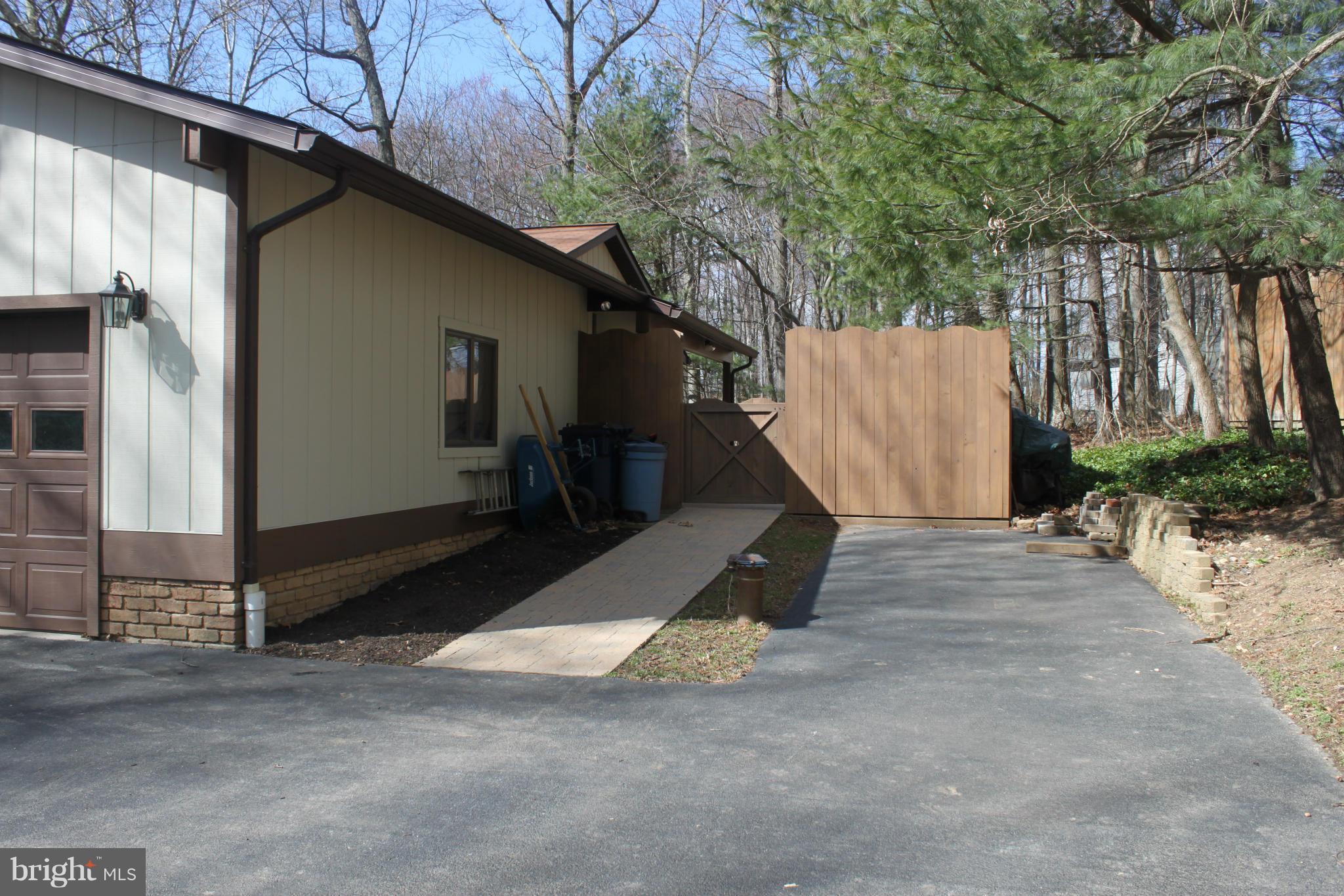 GLADMAR - Residential