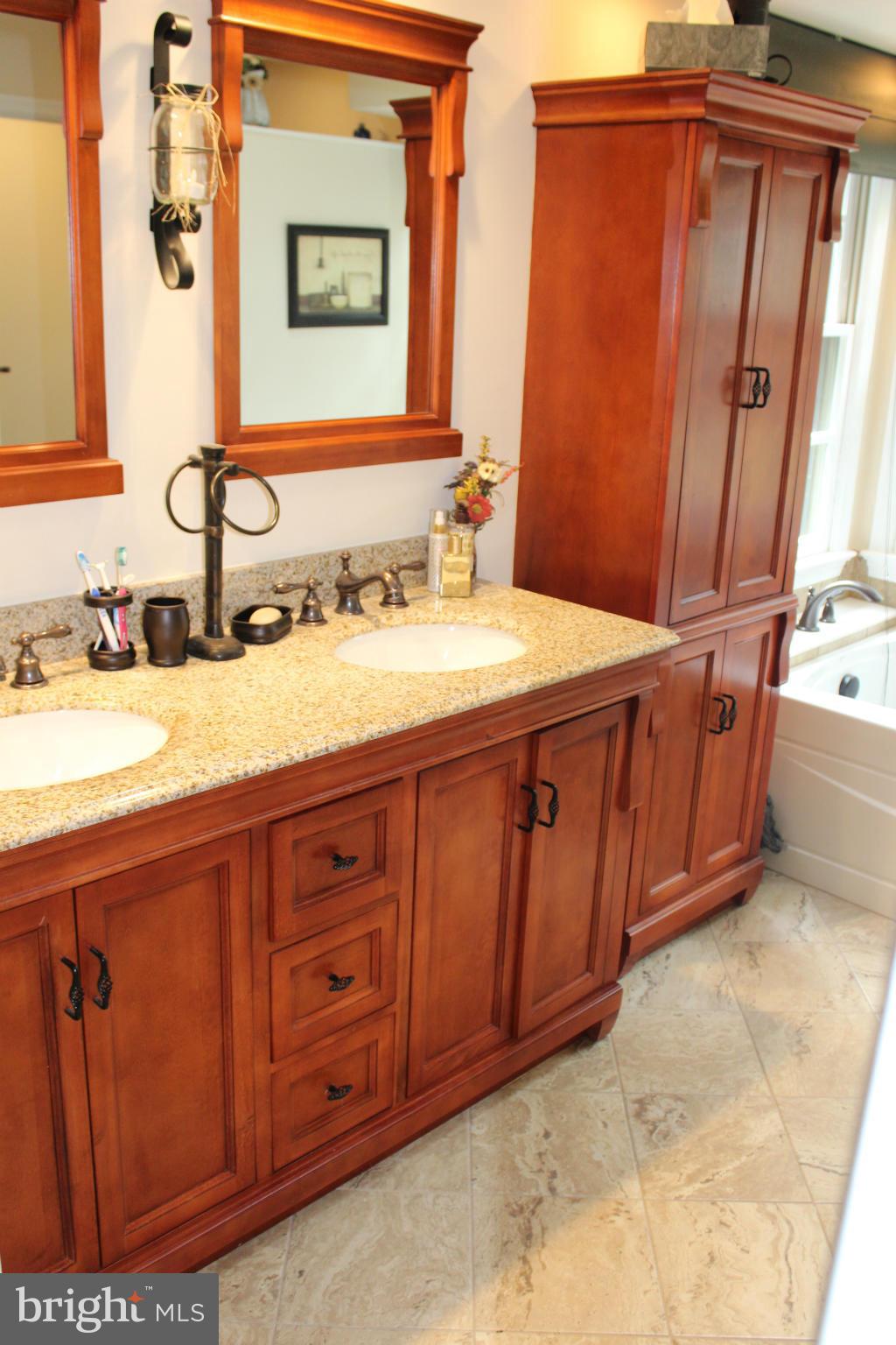 SETTLERS LANDING - Residential