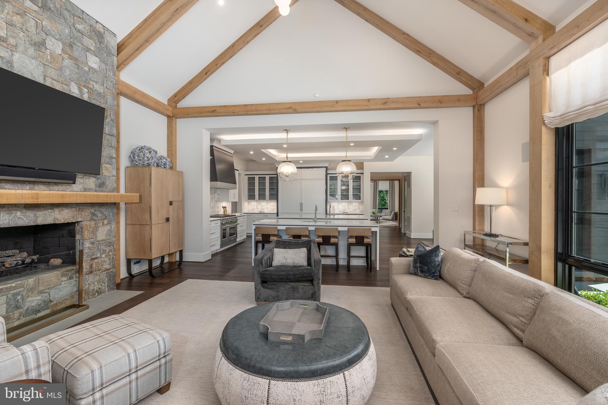 LANGLEY FOREST - Residential