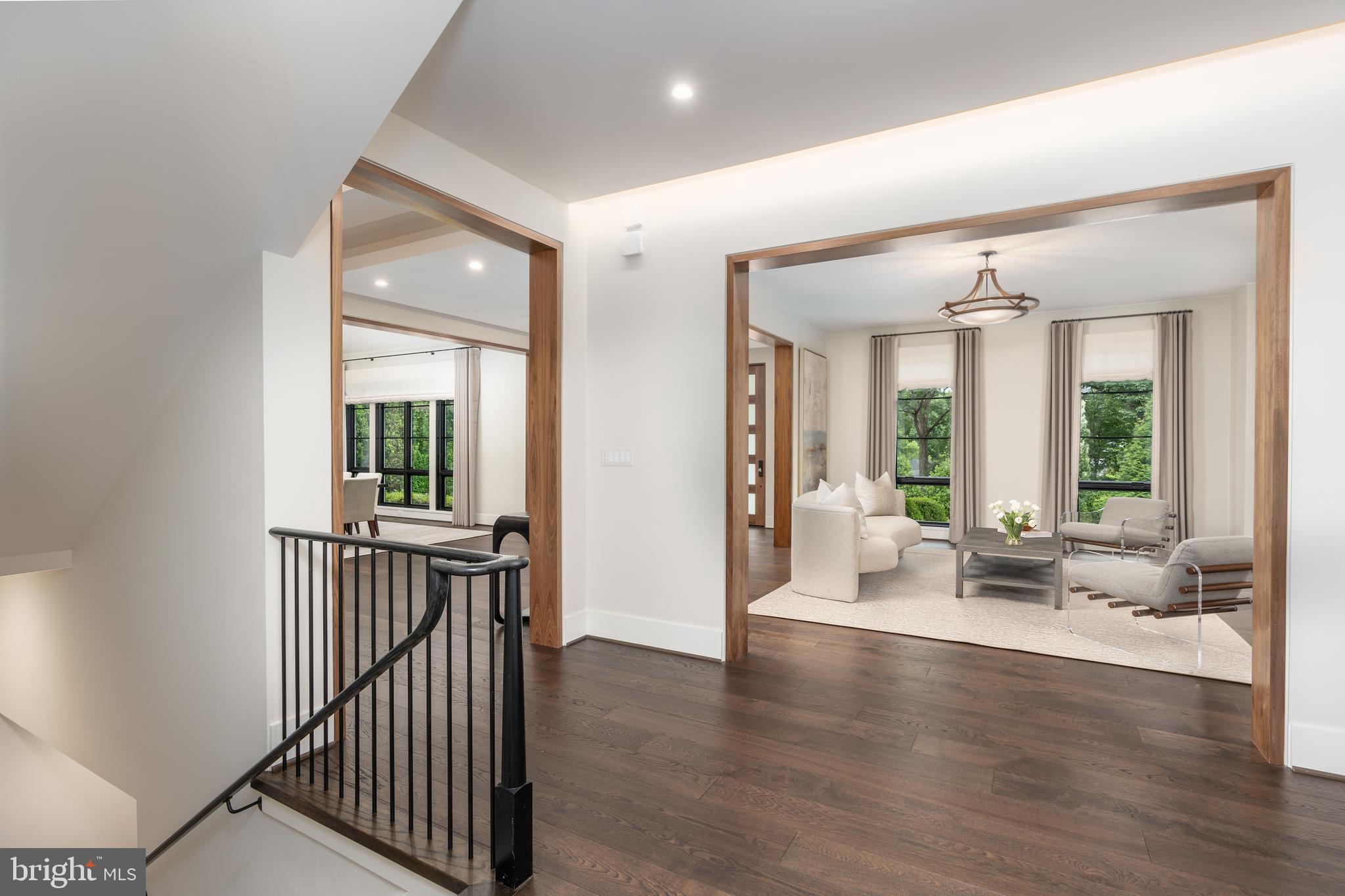 LANGLEY FOREST - Residential