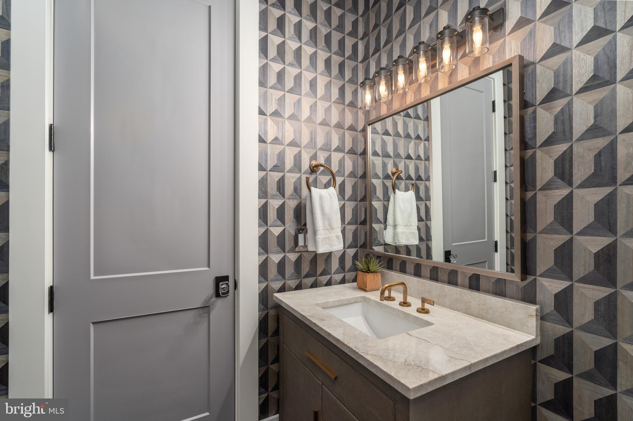 LANGLEY FOREST - Residential