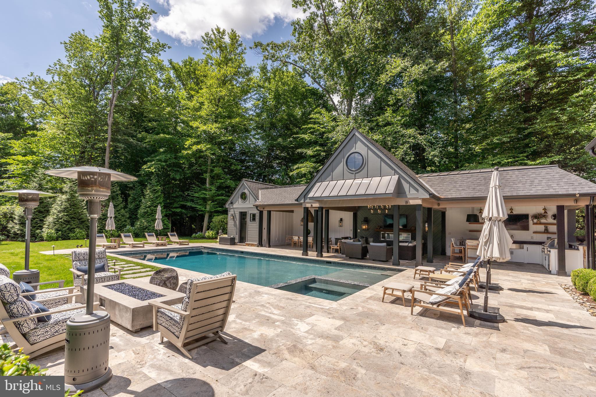 LANGLEY FOREST - Residential