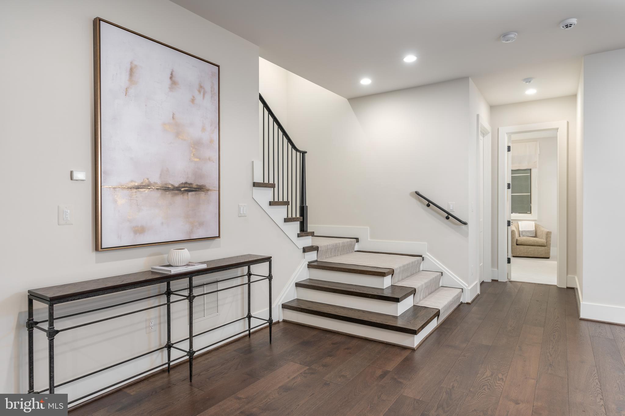 LANGLEY FOREST - Residential