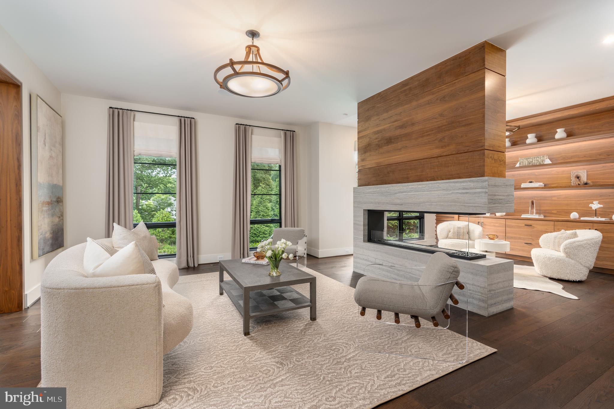 LANGLEY FOREST - Residential