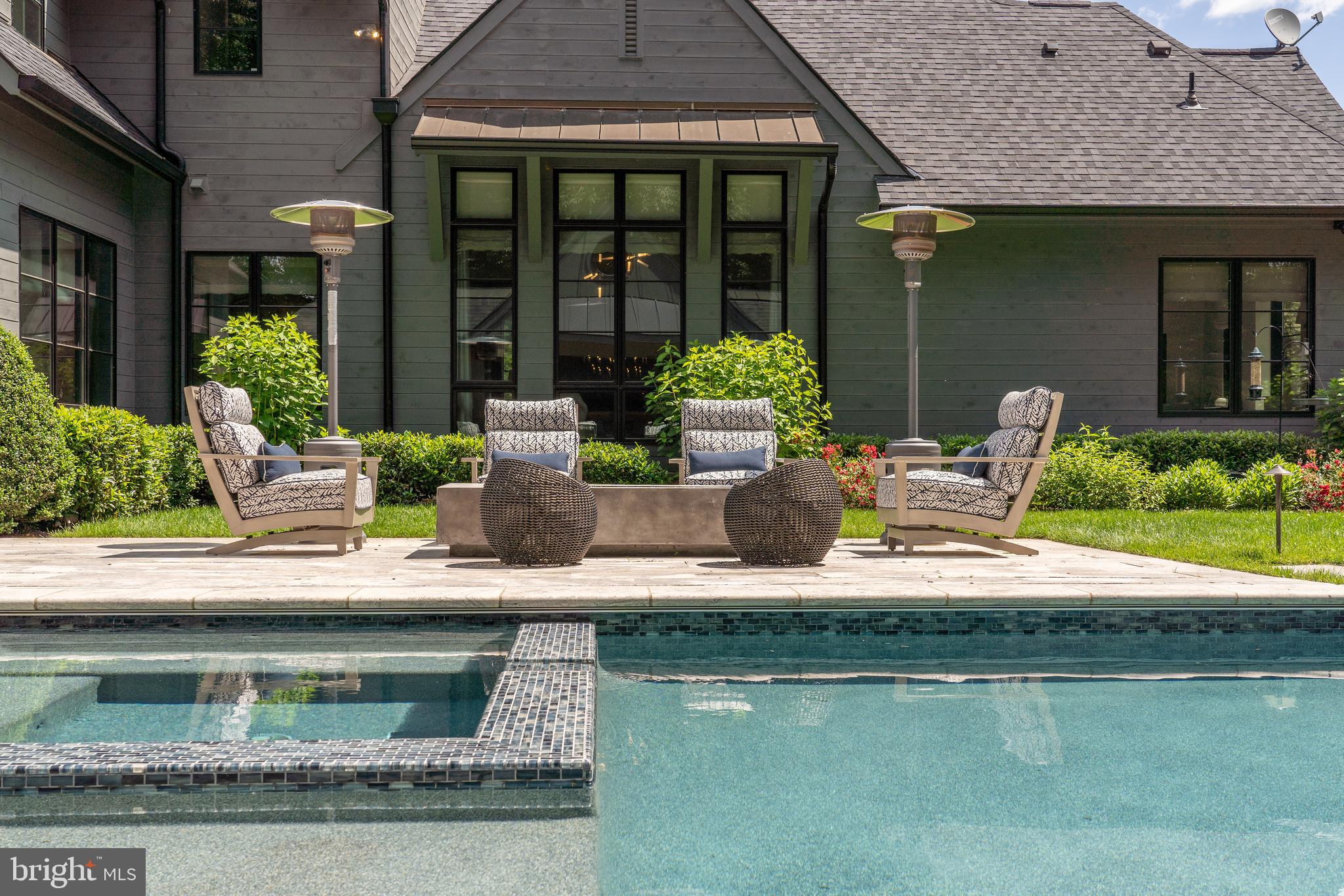 LANGLEY FOREST - Residential