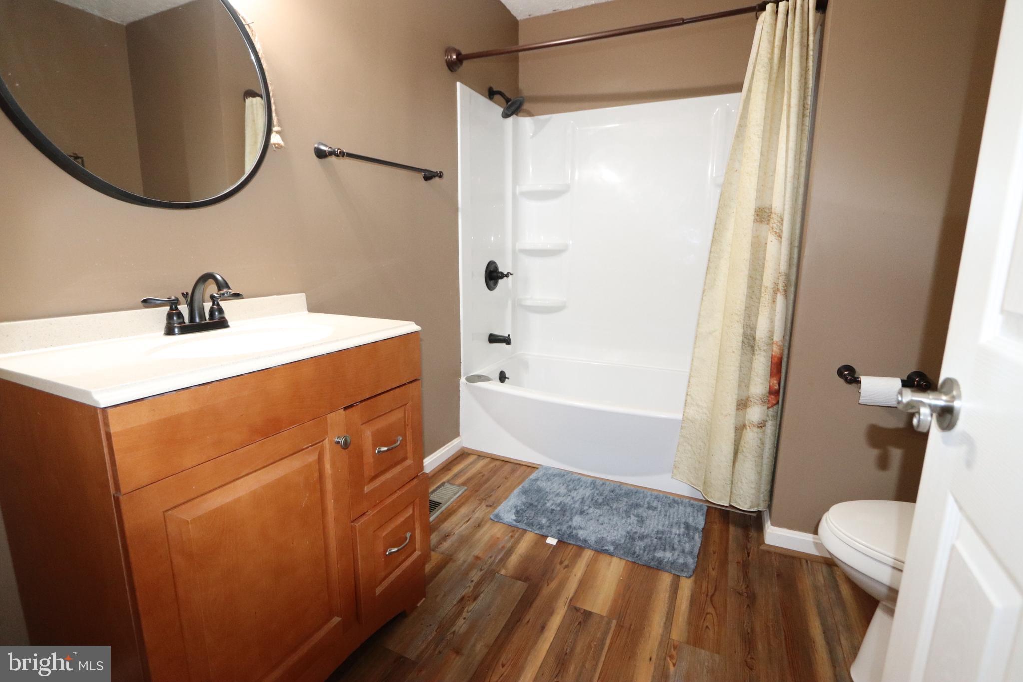 GUNSTON ESTATES - Residential