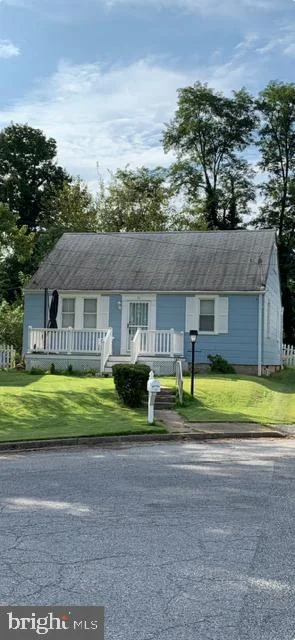22 Village Road