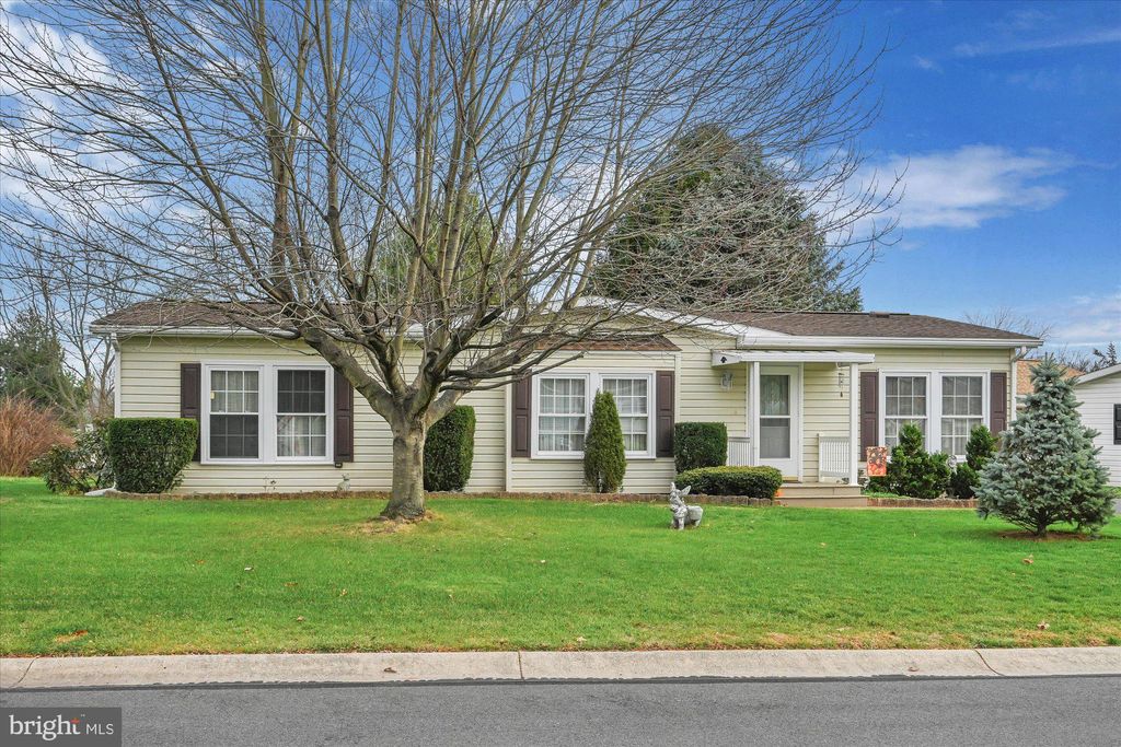 Photo of 40 BILL DR, DENVER, PA 17517 (MLS # PALA2028368)