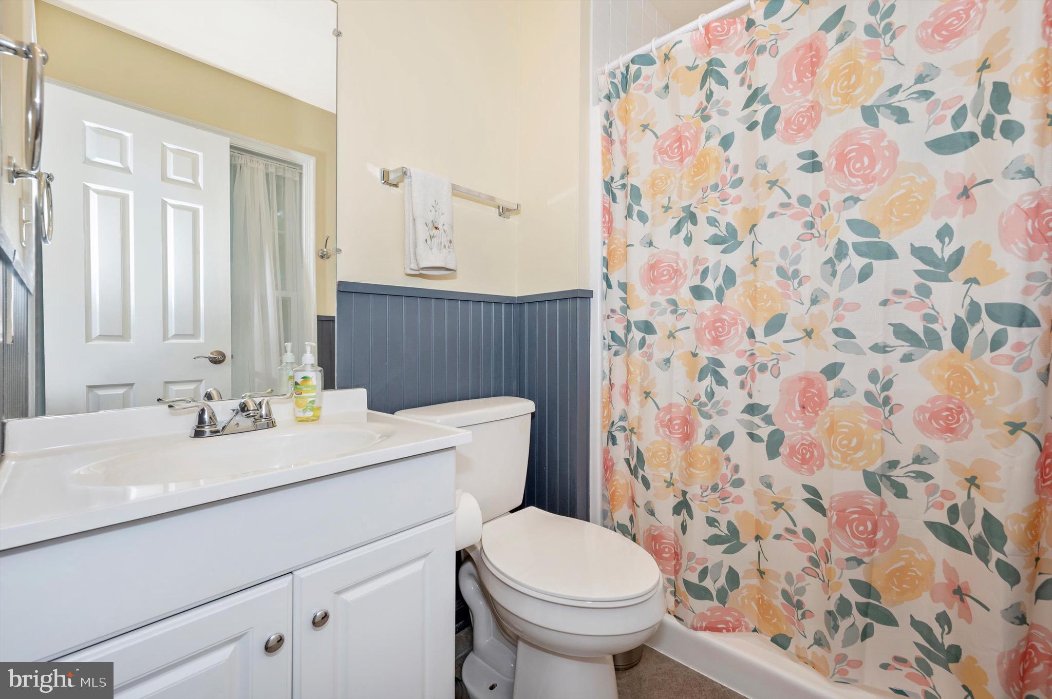 HOLLOW ESTATES - Residential