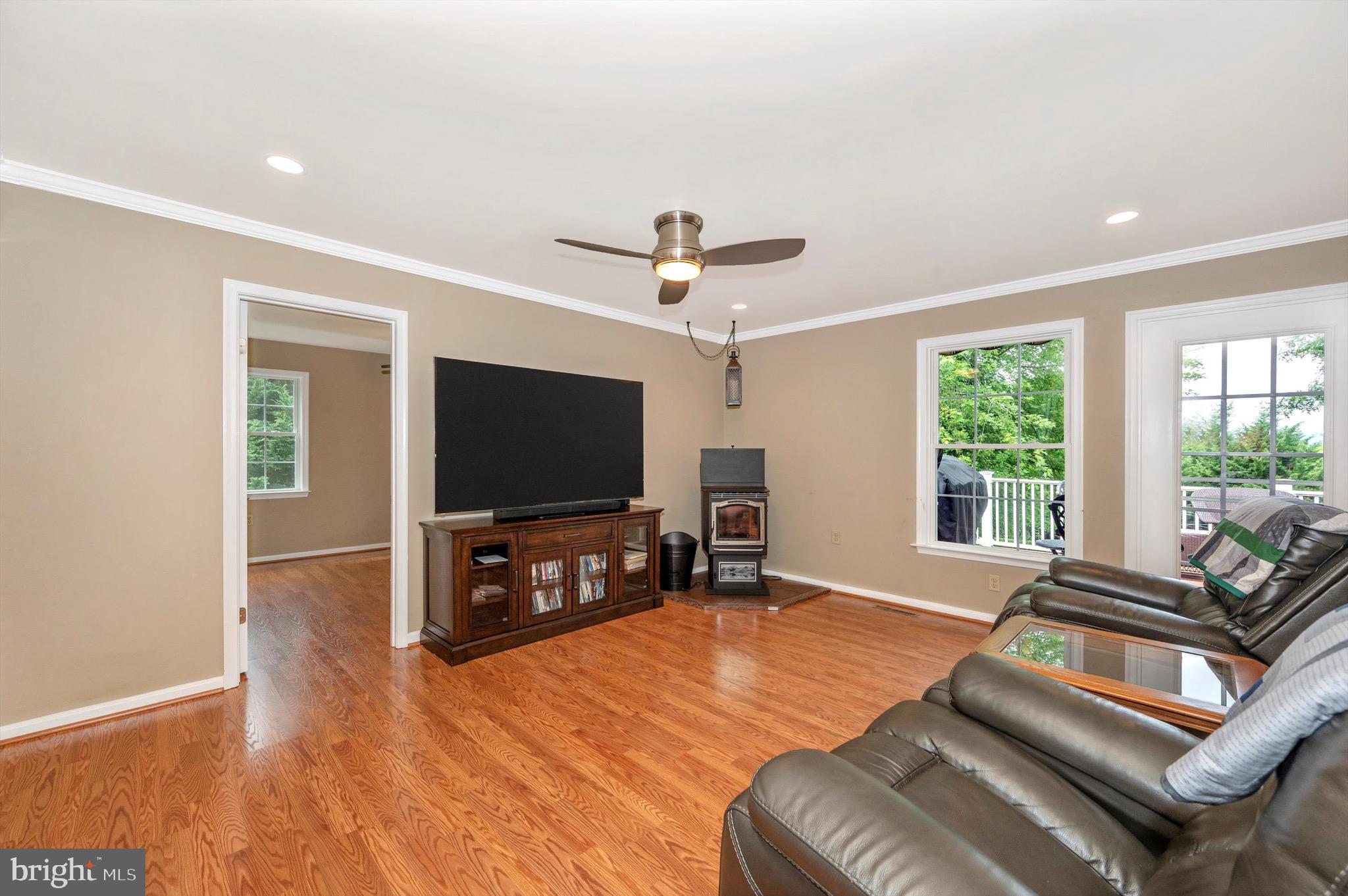 HOLLOW ESTATES - Residential