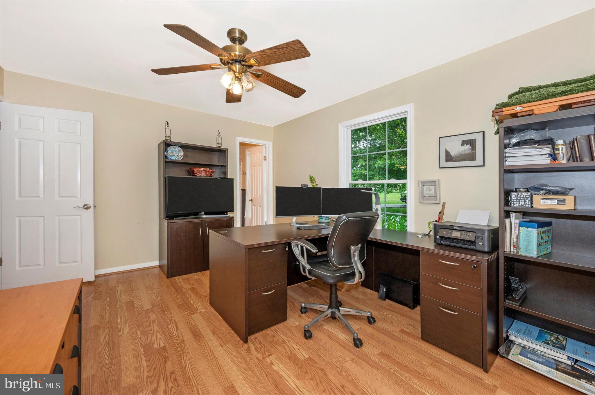 HOLLOW ESTATES - Residential