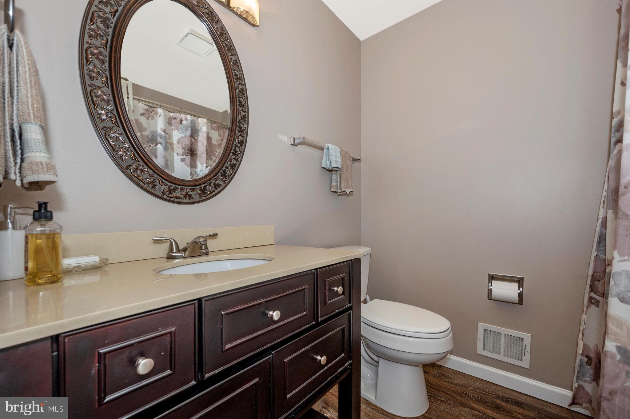 HOLLOW ESTATES - Residential