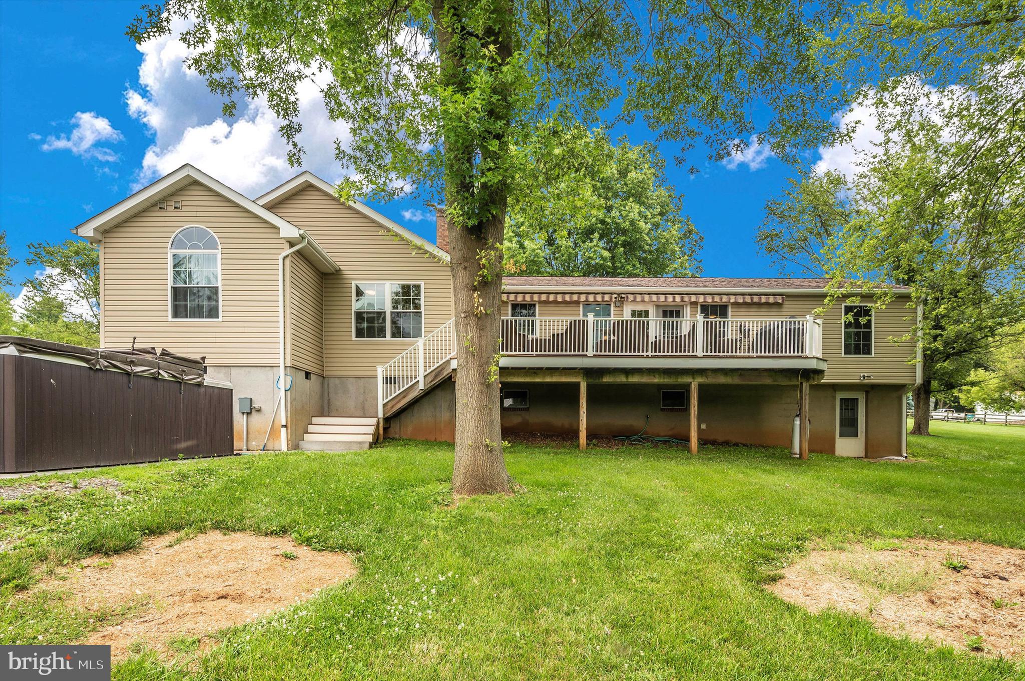 HOLLOW ESTATES - Residential