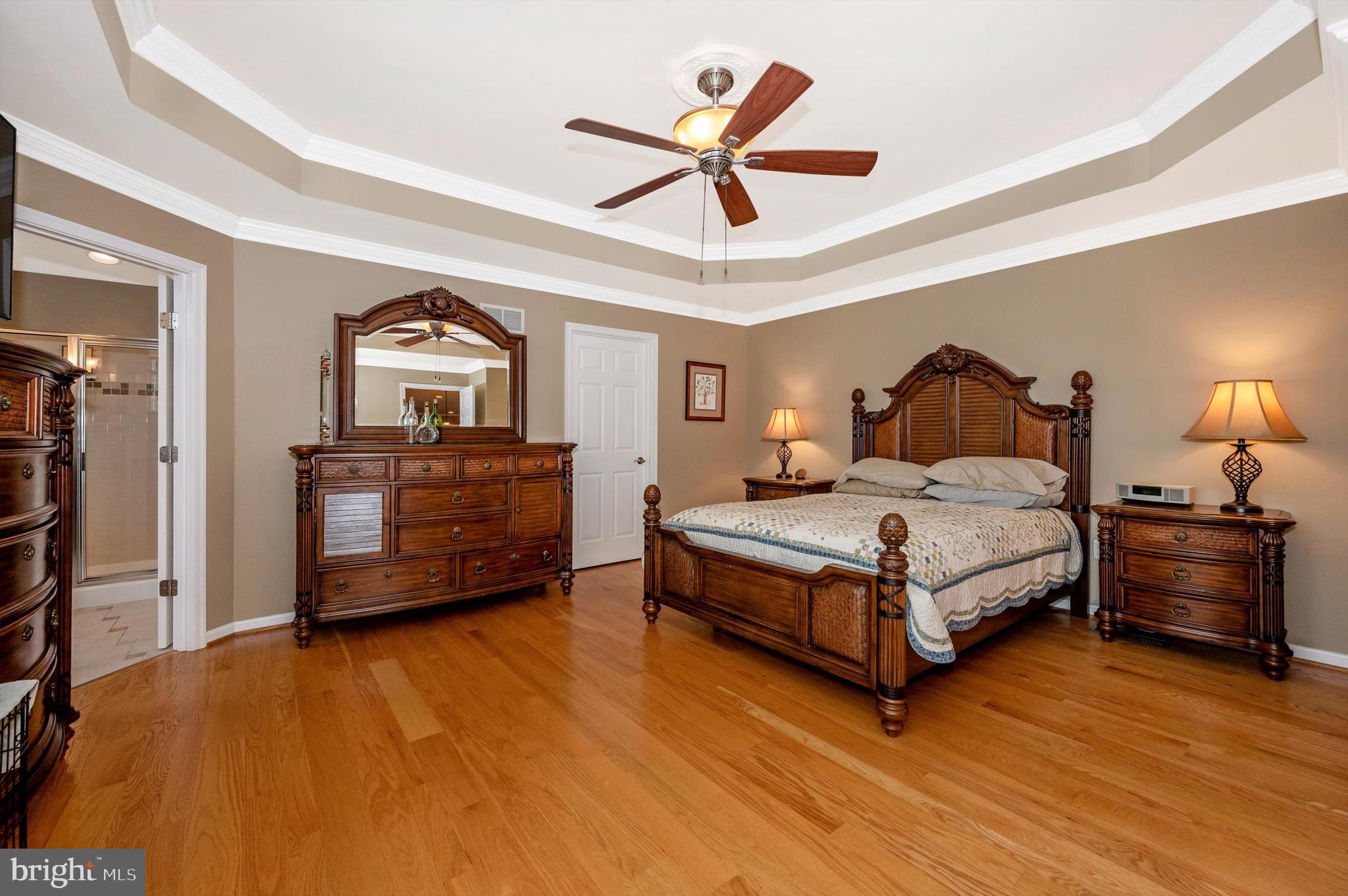 HOLLOW ESTATES - Residential