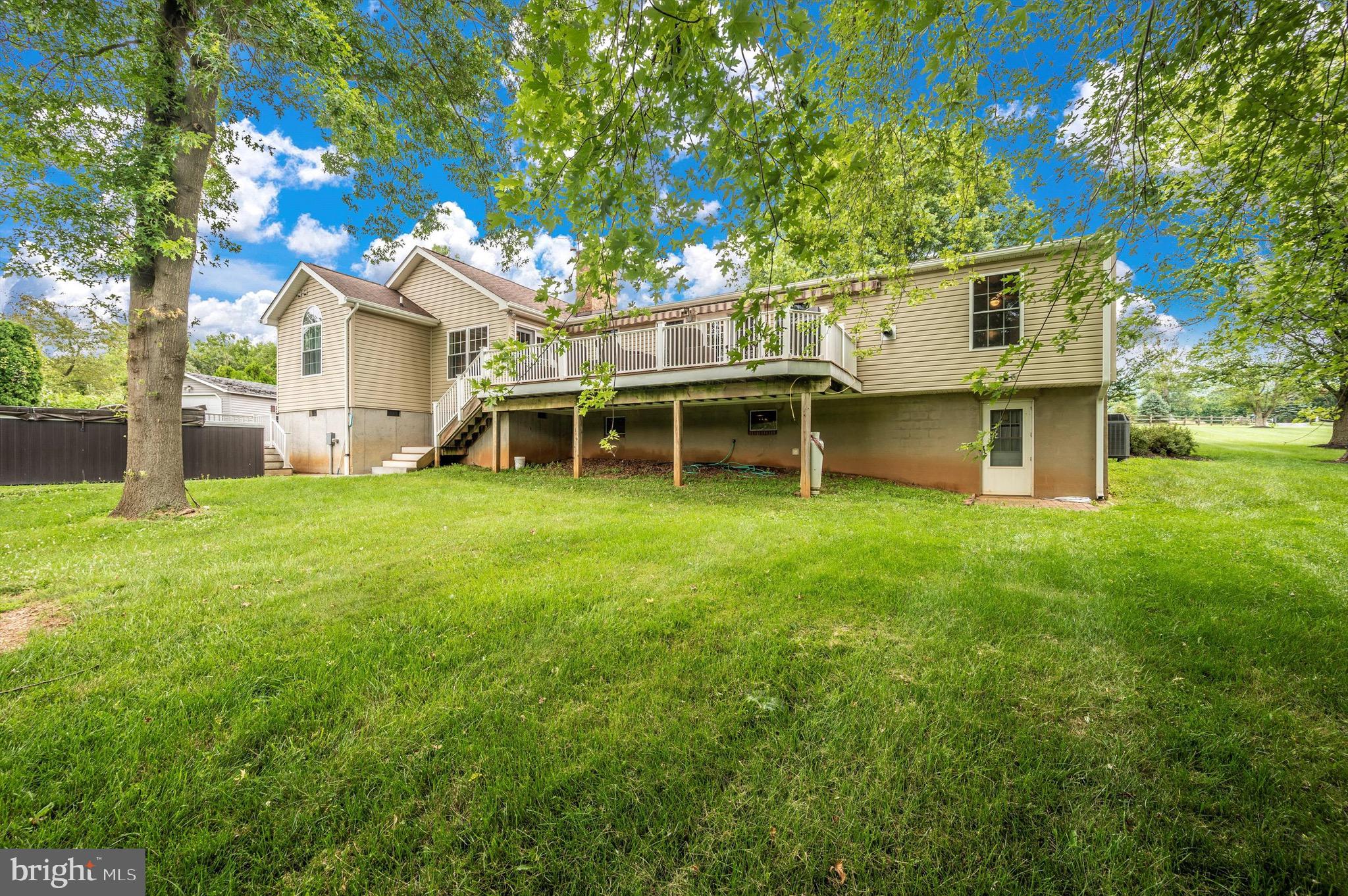 HOLLOW ESTATES - Residential