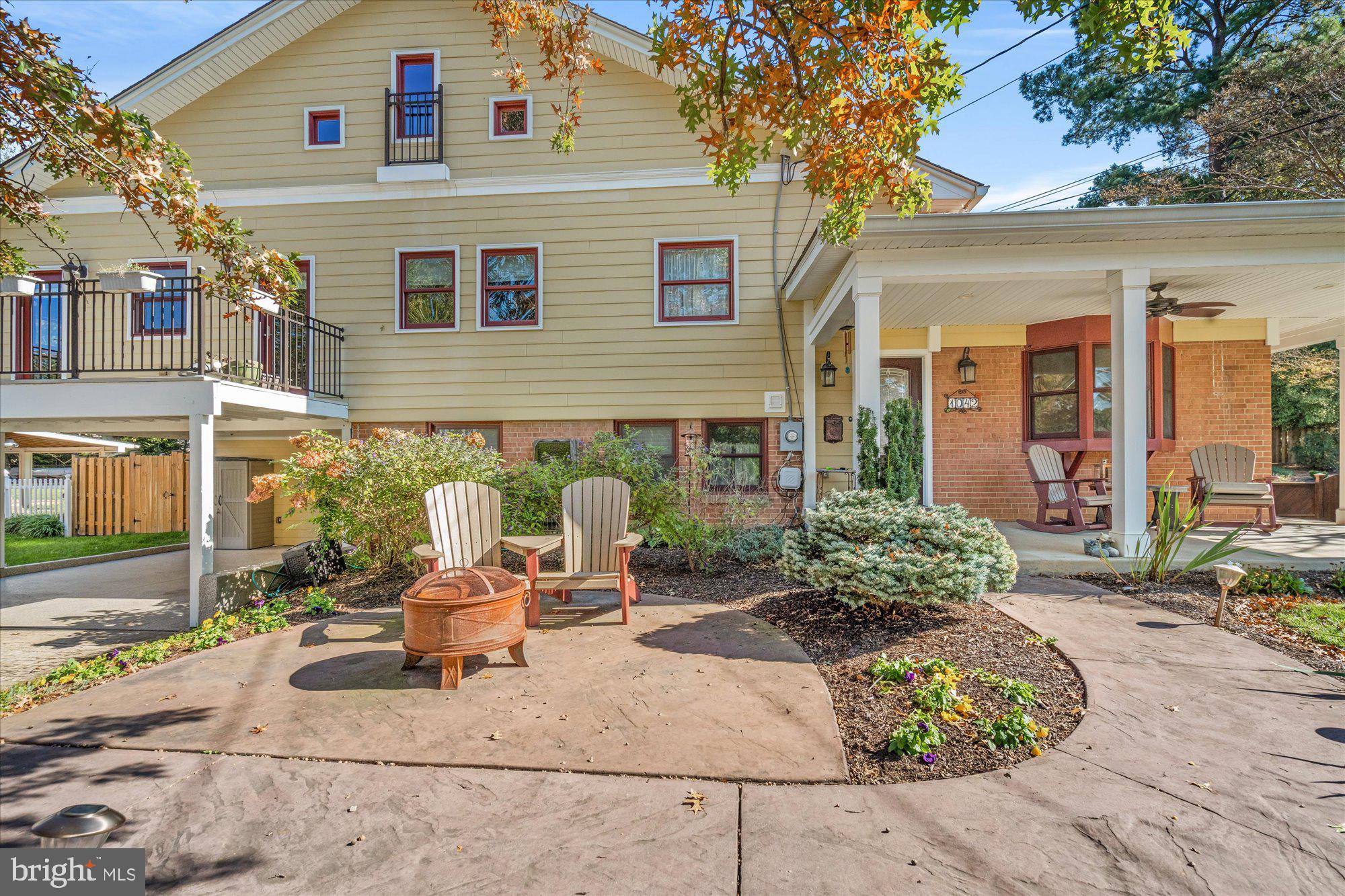 WAYNEWOOD - Residential