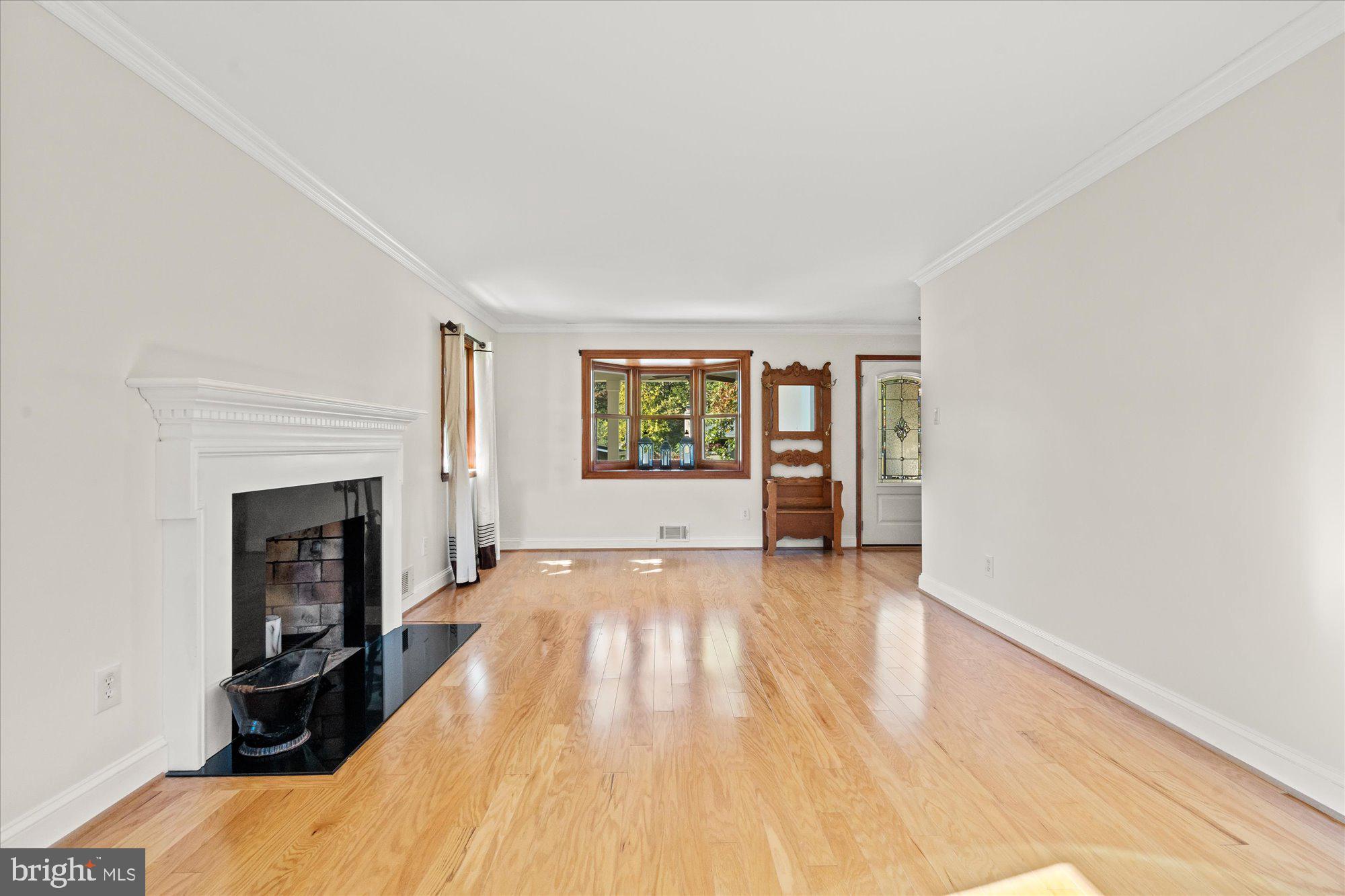 WAYNEWOOD - Residential