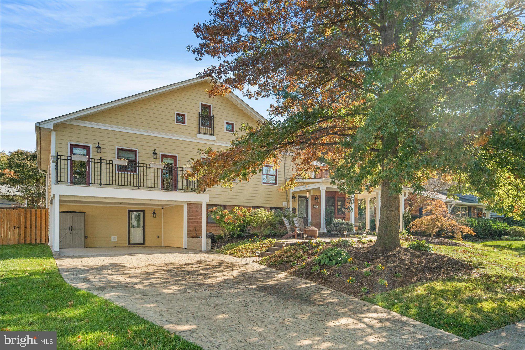 WAYNEWOOD - Residential