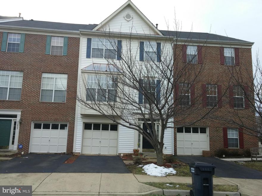 Bright & Pleasant: Garage Townhouse w/Open Floor-plan*Hardwood, Tile, & Carpet Flooring*Granite Counters in Kitchen*9' Ceilings*Large Deck*Driveway Parking*Master Bedroom has Vaulted Ceilings & Skylight*Large Bath w/Soaking Tub & Separate Shower*Walk-In Closets*Fenced Rear Yard*Just Minutes to Dulles Greenway*Washer/Dryer Included*Short Term Possible