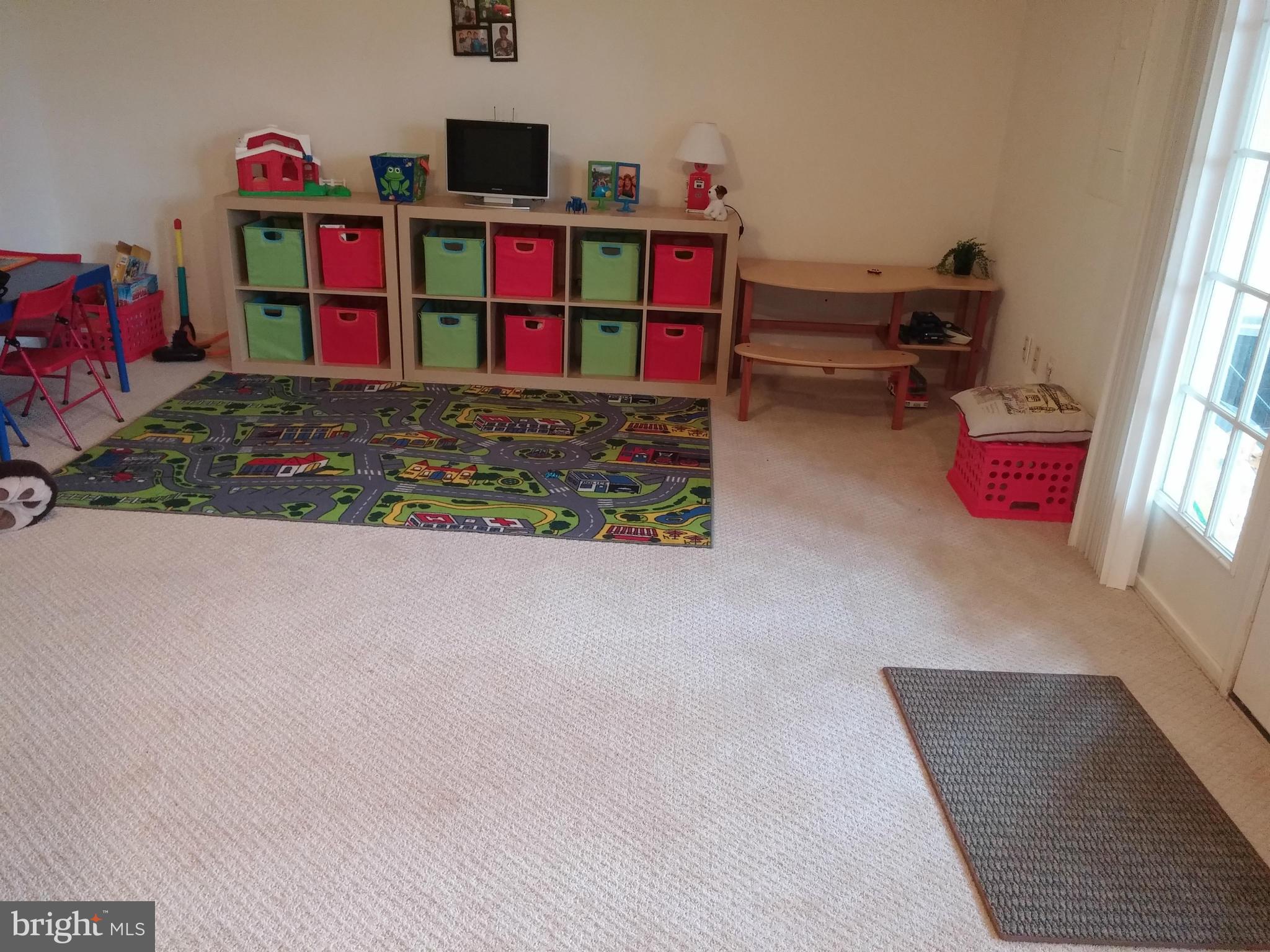 CROSSROADS MANOR - Residential Lease