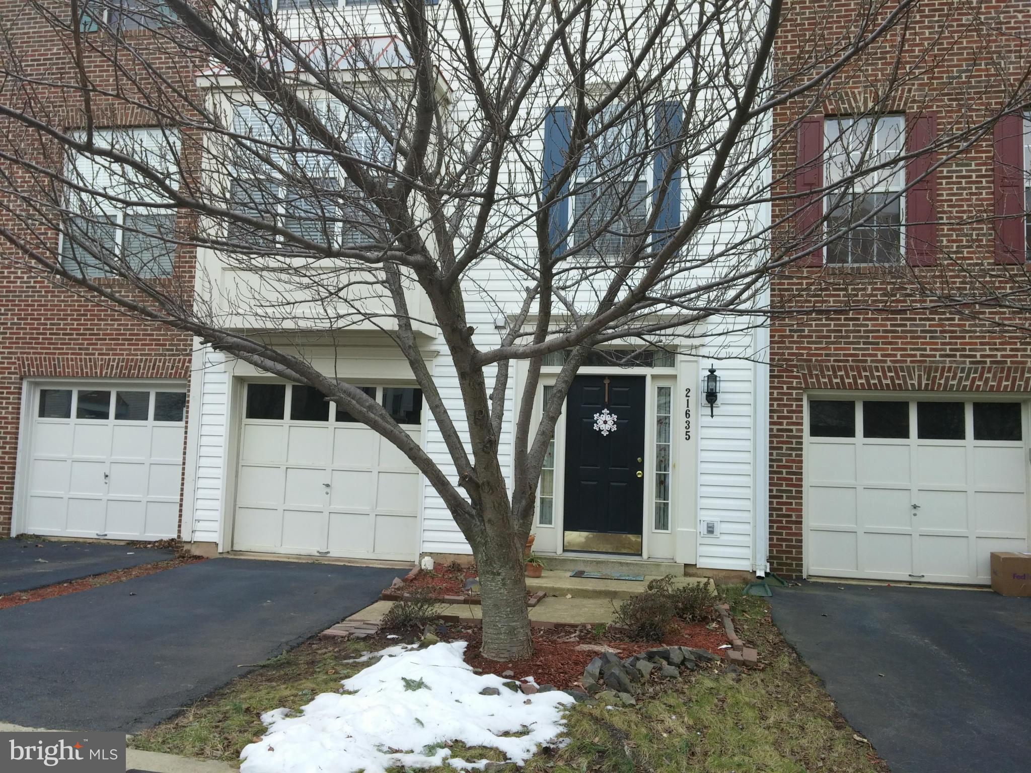 CROSSROADS MANOR - Residential Lease