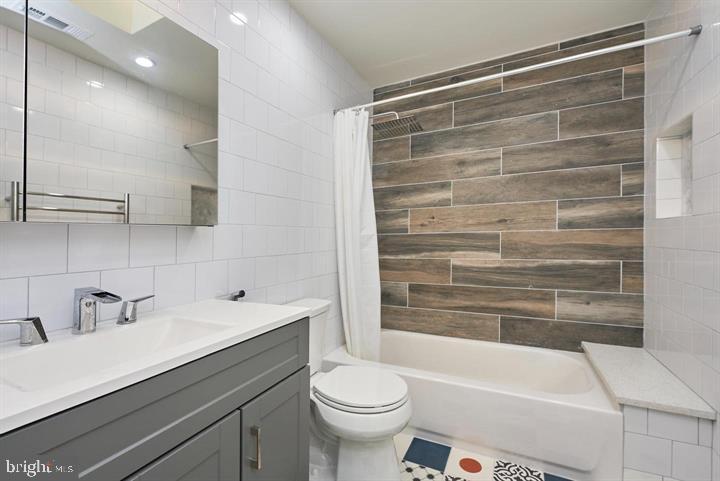 DRUID HEIGHTS - Residential Lease