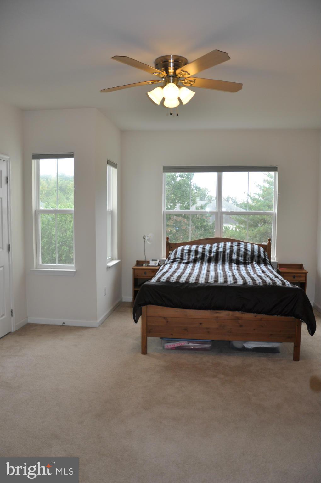 RIVER OAKS-BROOKFIELD CO - Residential