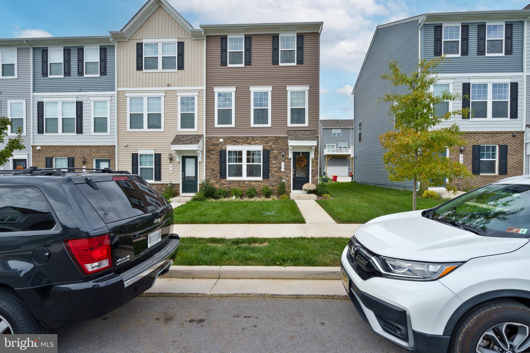 PRESIDENTS POINTE - Residential