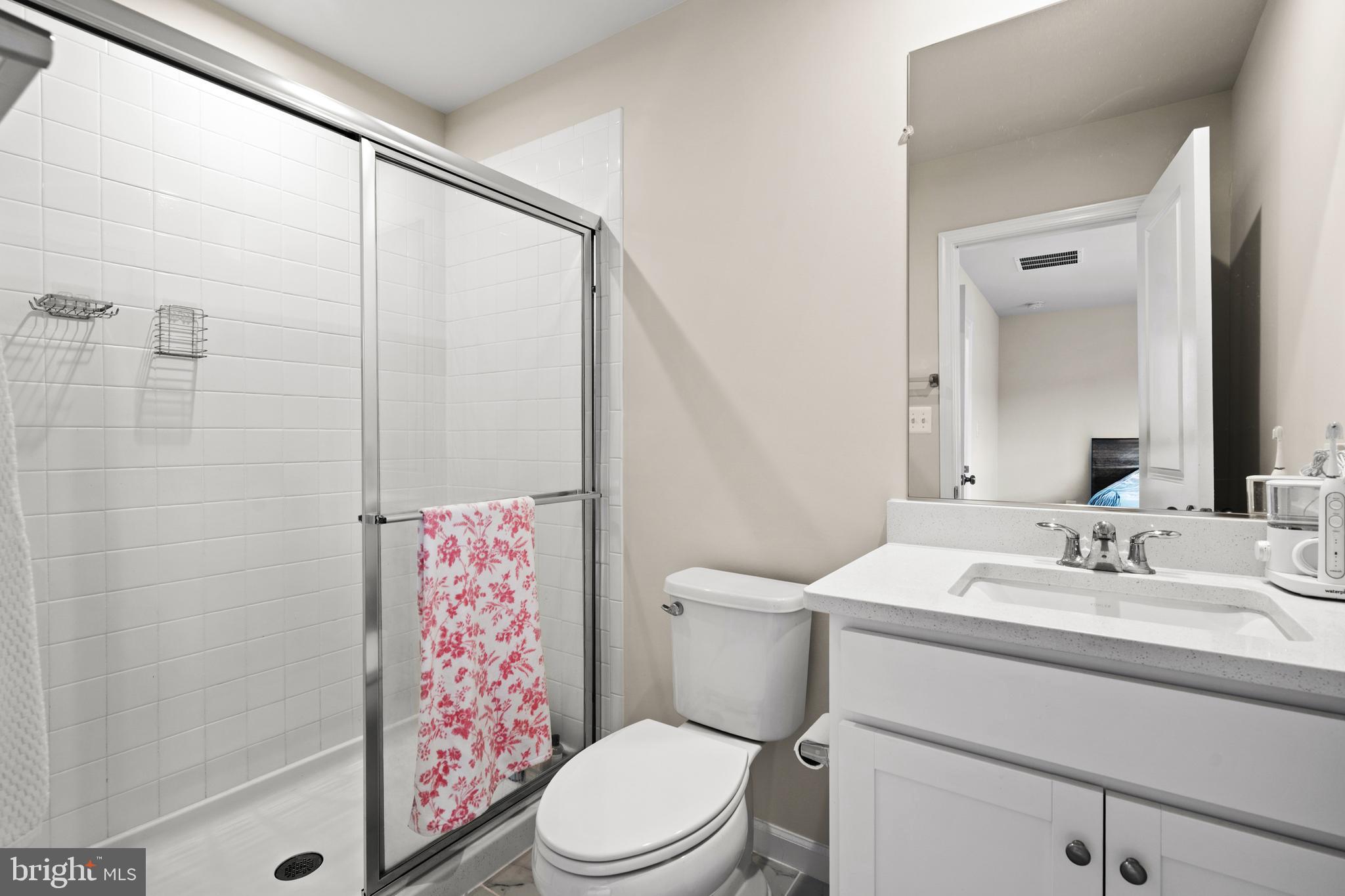 PRESIDENTS POINTE - Residential