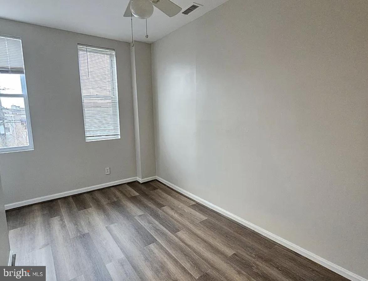 MILL HILL - Residential